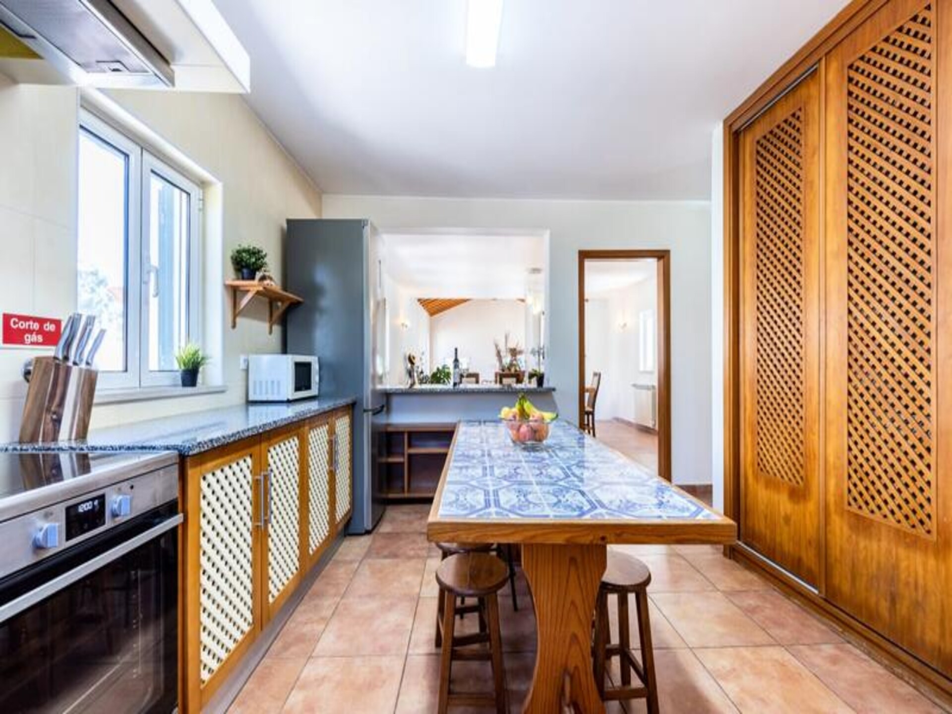 Casa May: Ruim appartement voor 10 in Aljezur met tuin, vlakbij strand - foto 30