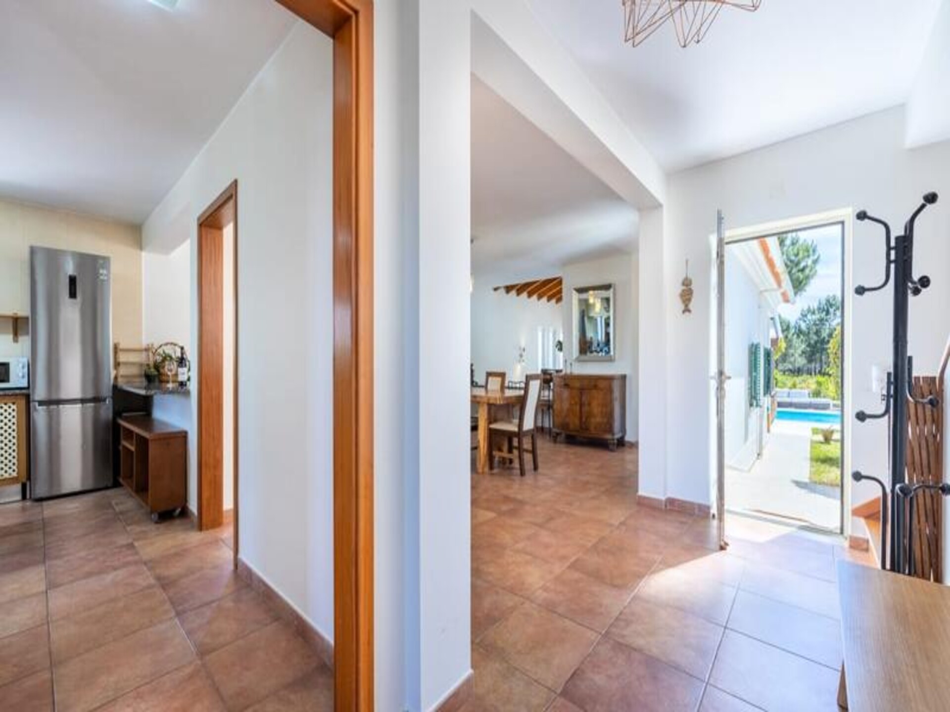 Casa May: Ruim appartement voor 10 in Aljezur met tuin, vlakbij strand - foto 31