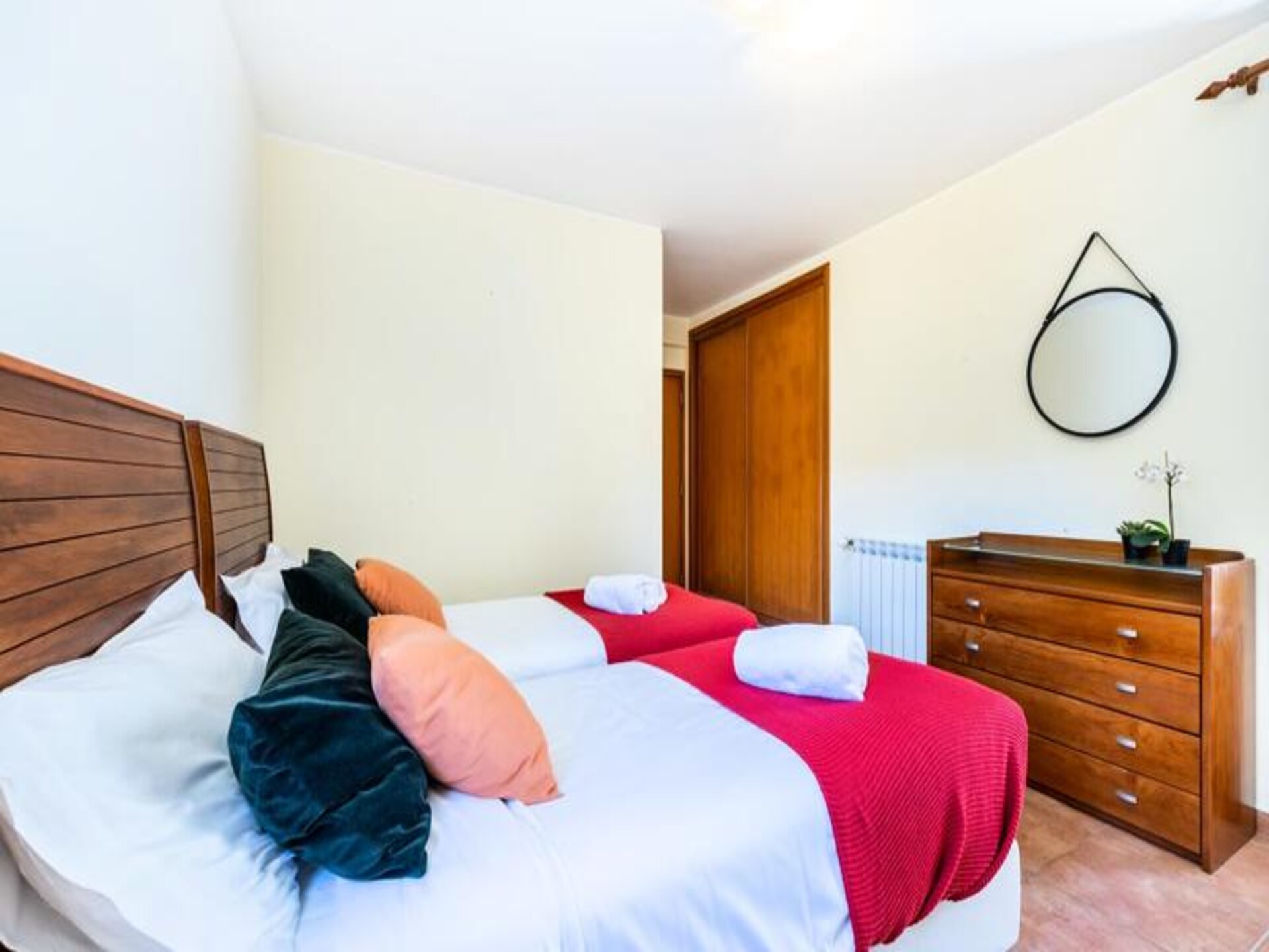 Casa May: Ruim appartement voor 10 in Aljezur met tuin, vlakbij strand - foto 43