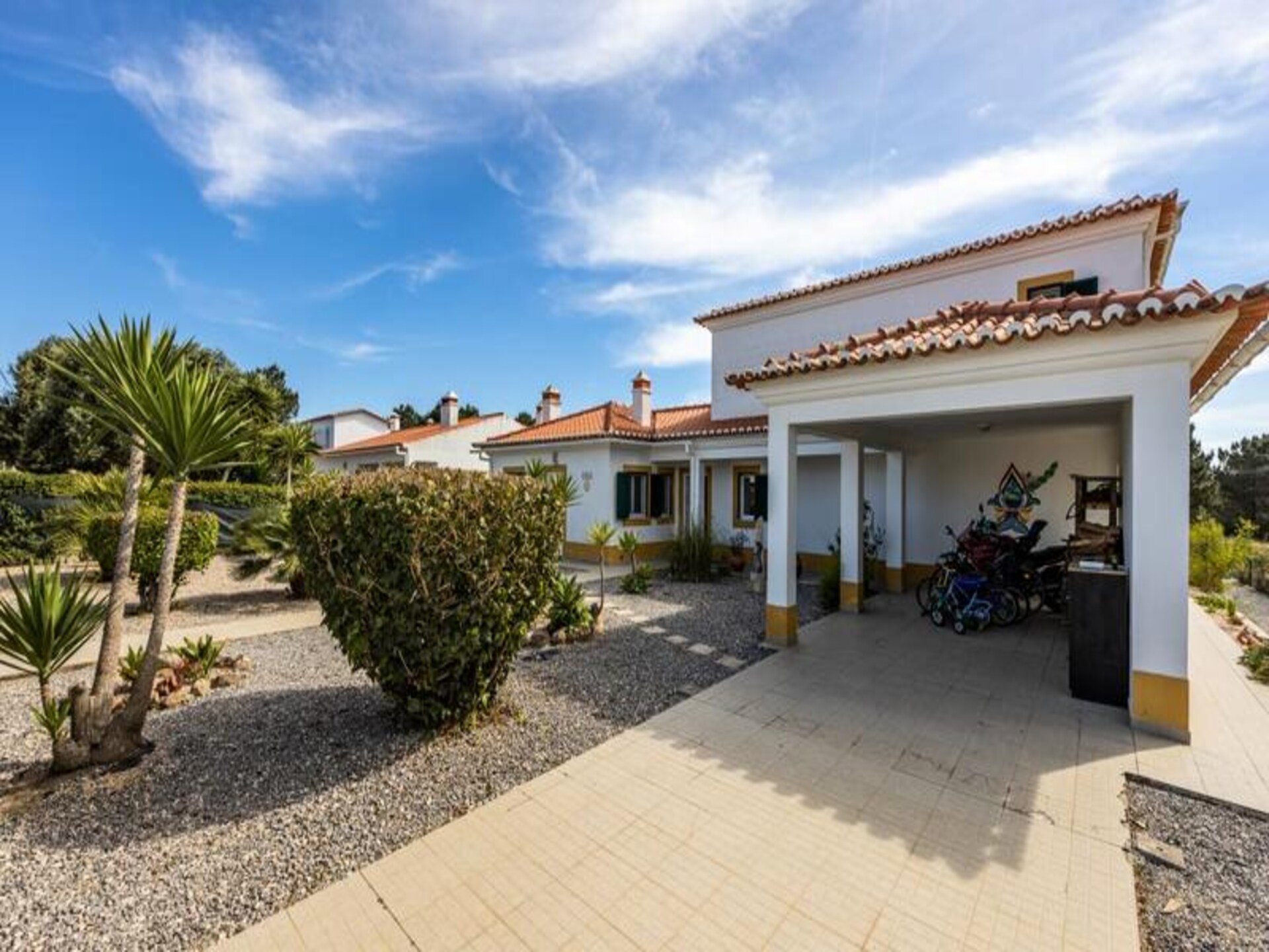 Casa May: Ruim appartement voor 10 in Aljezur met tuin, vlakbij strand - foto 49