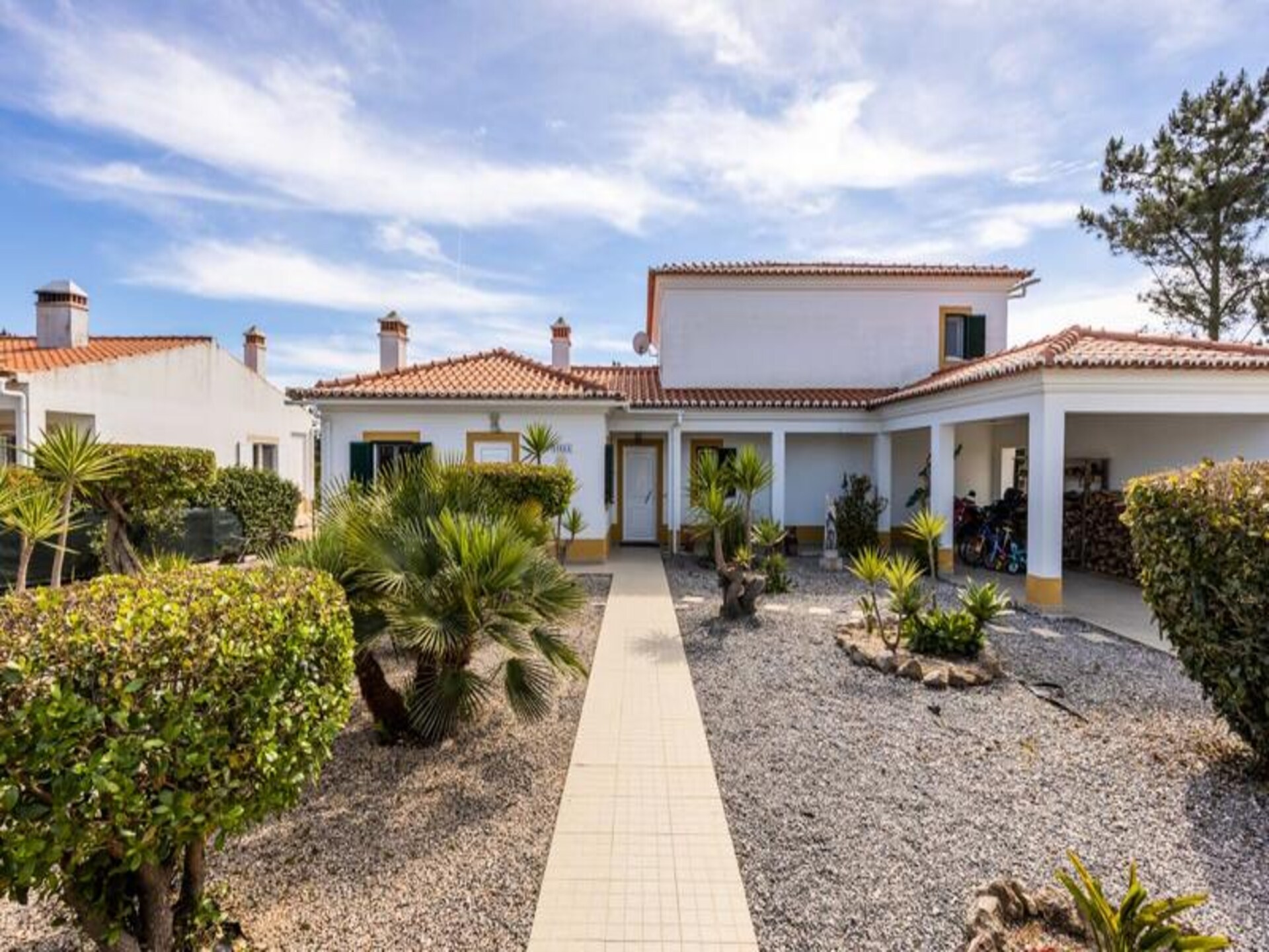 Casa May: Ruim appartement voor 10 in Aljezur met tuin, vlakbij strand - foto 51
