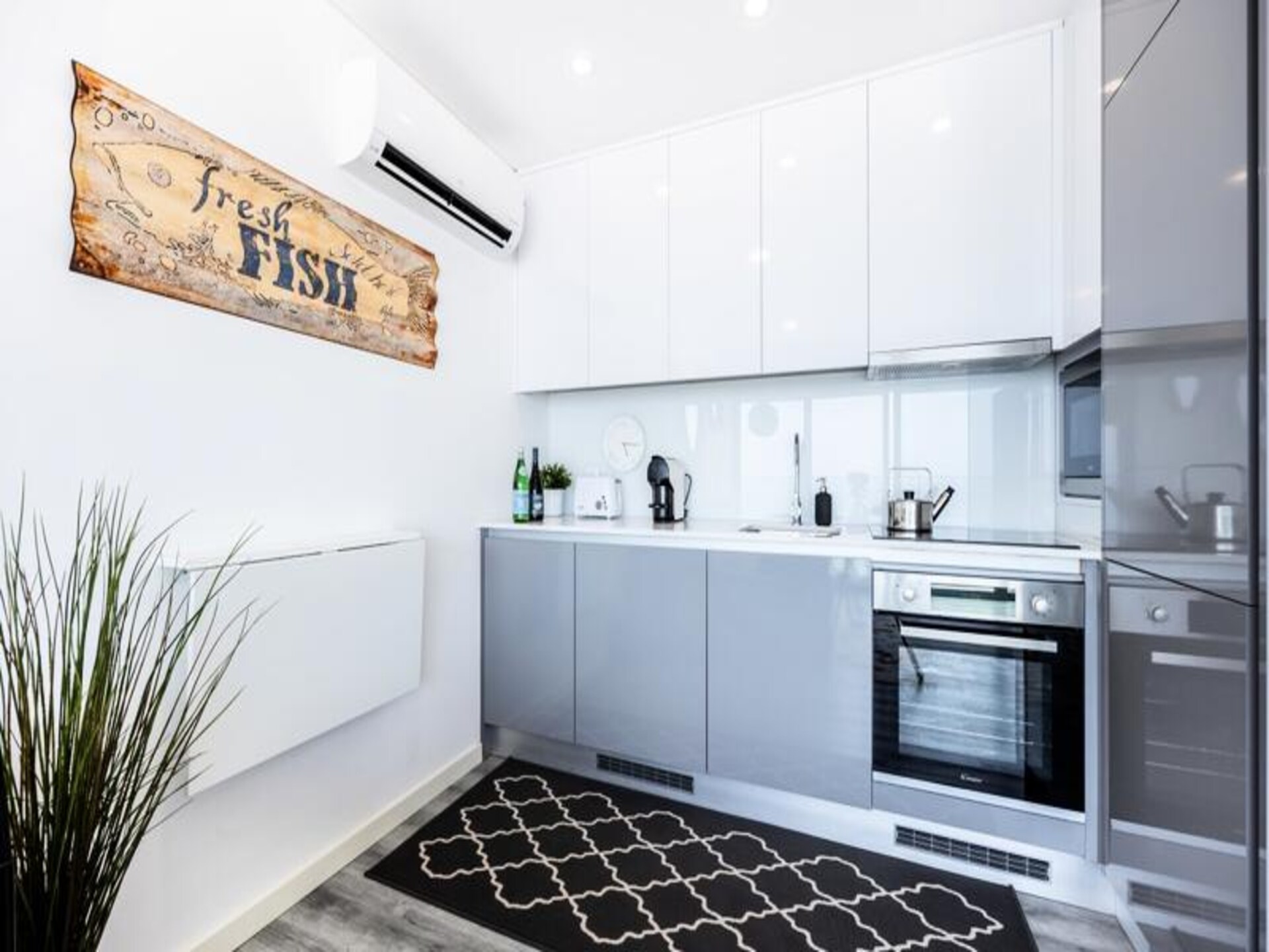 Frontline Seaview Apartment: Direct aan zee in Salema met panoramisch uitzicht - foto 2