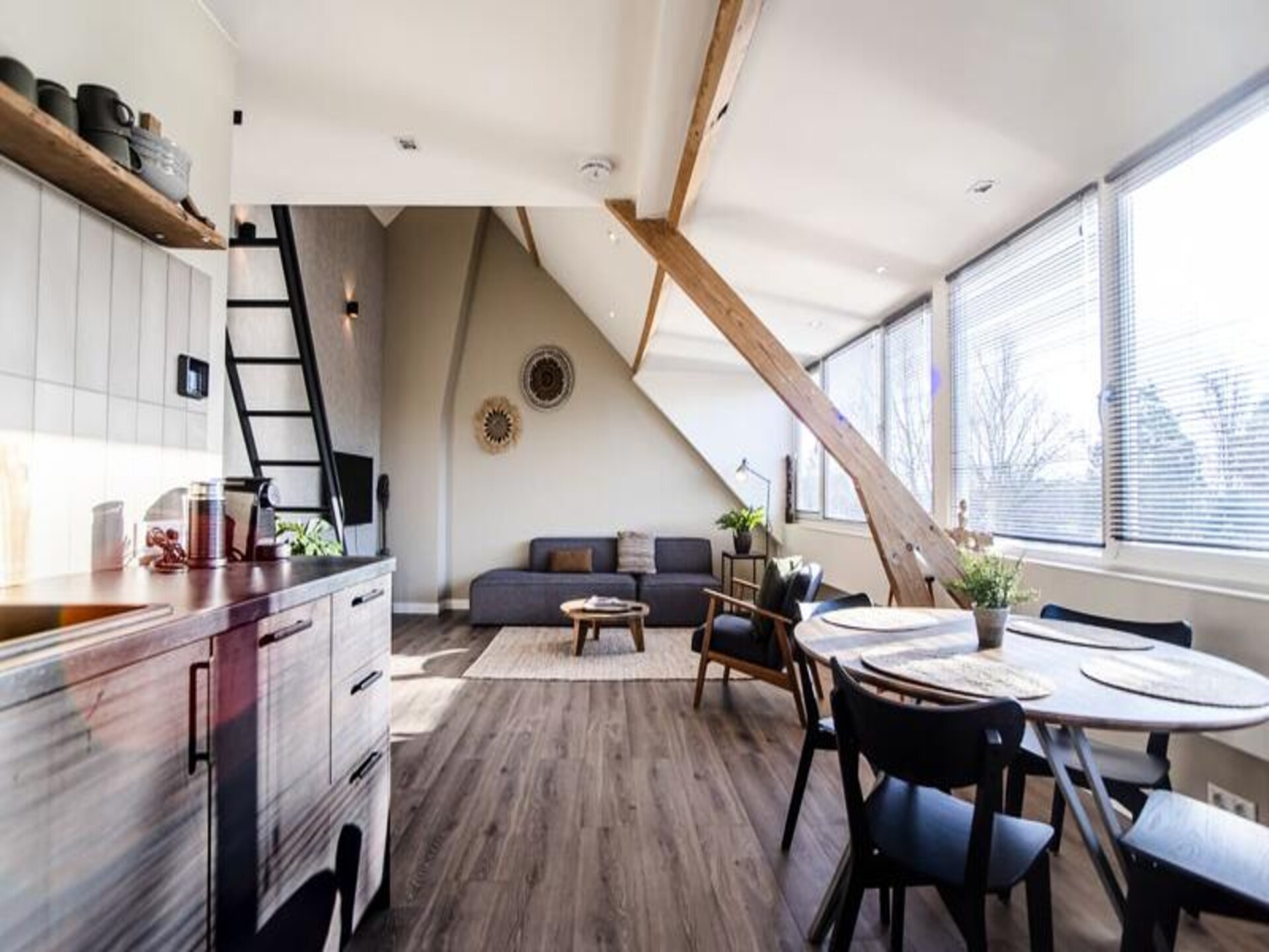 Luxe loft in hartje Zandvoort, 10 min van strand en zee - foto 20