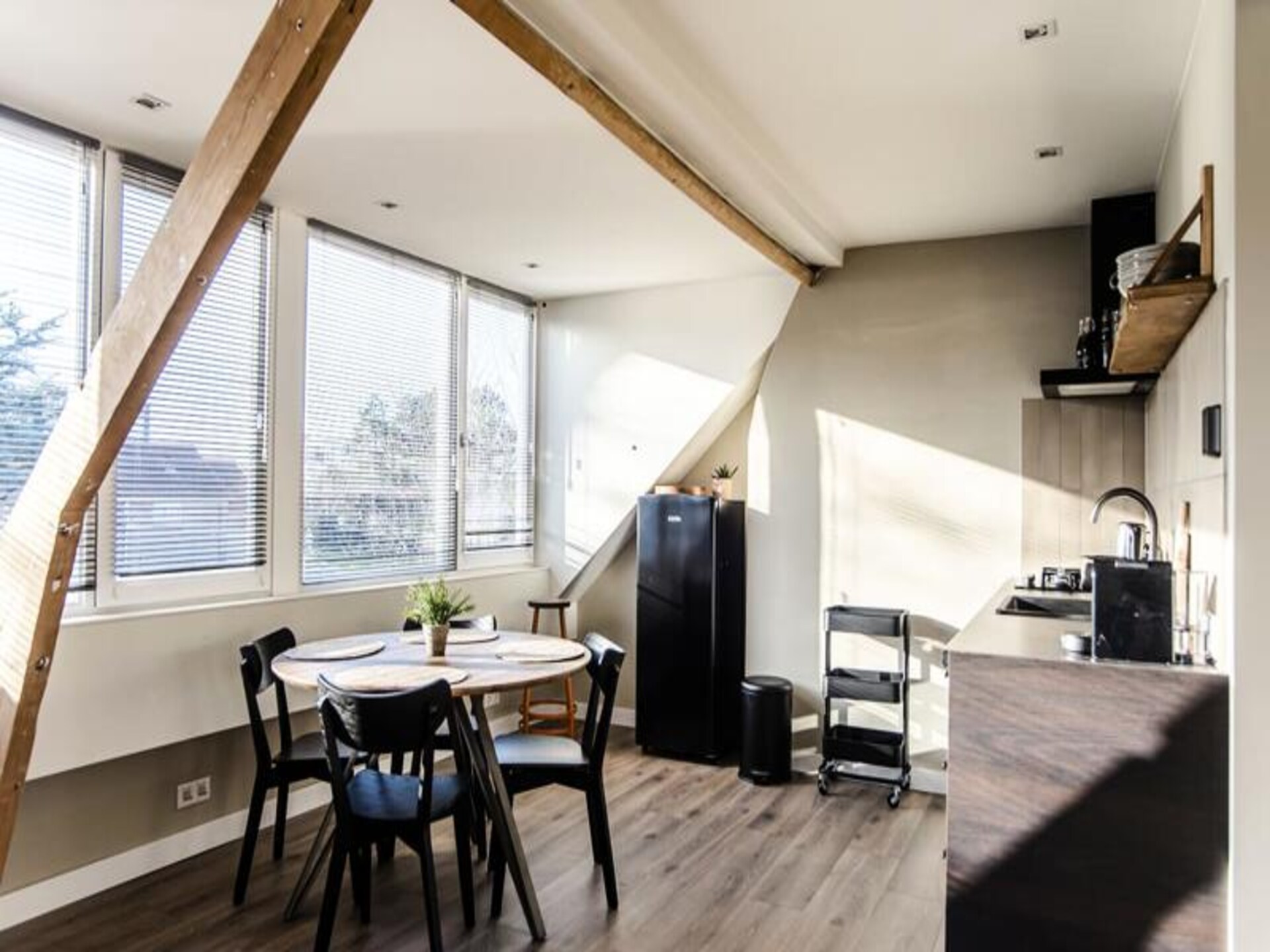Luxe loft in hartje Zandvoort, 10 min van strand en zee - foto 26