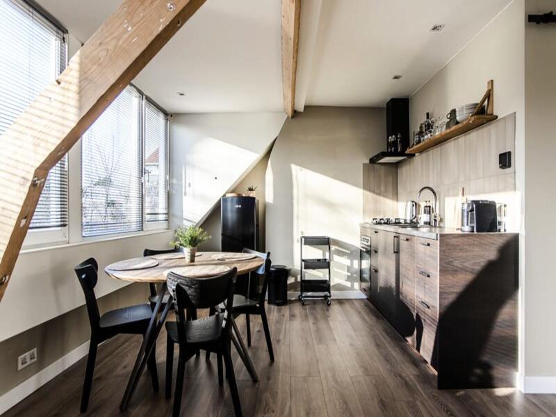 Luxe loft in hartje Zandvoort, 10 min van strand en zee - foto 27