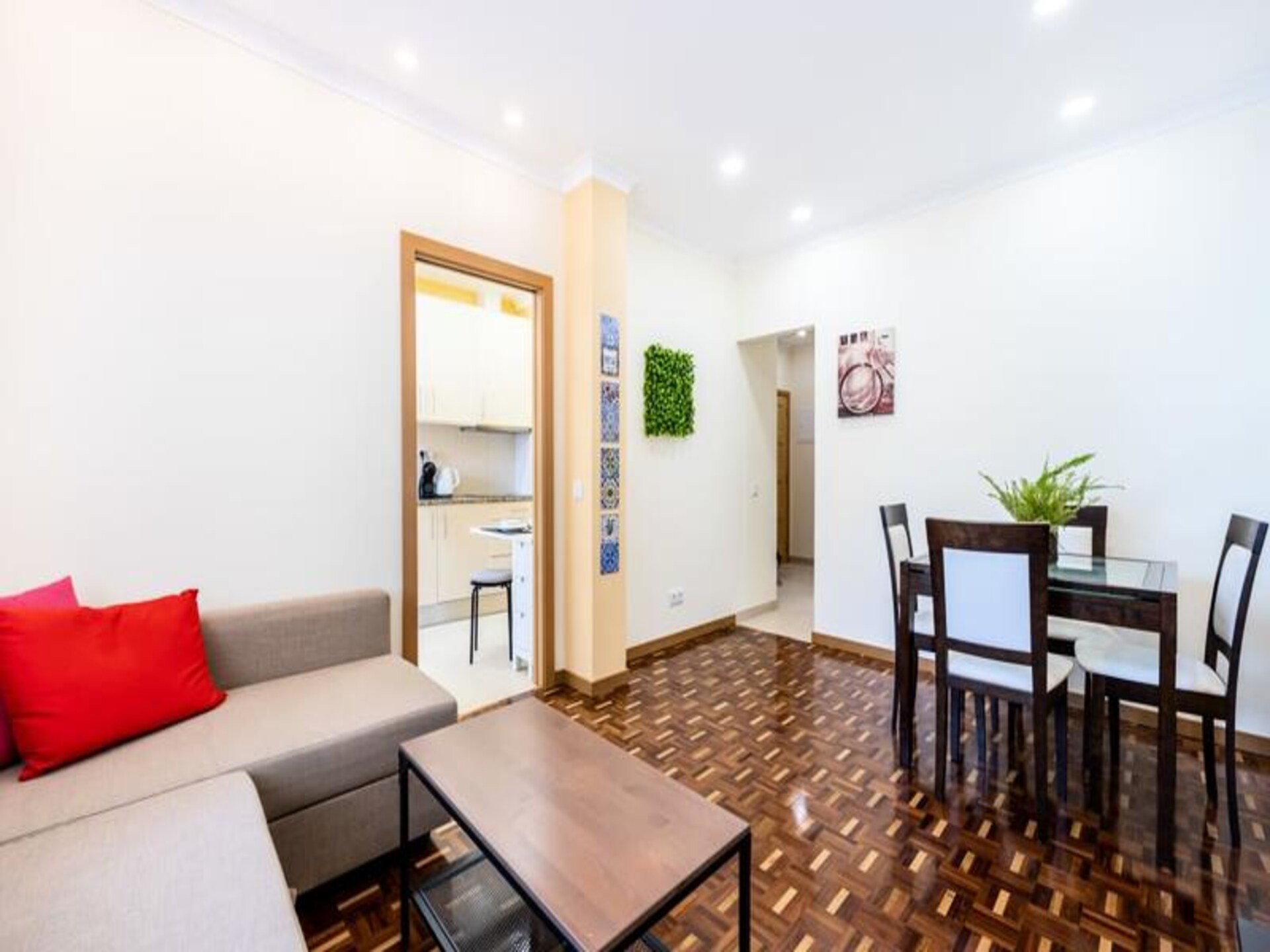 Stadsappartement met patio in Lagos, 10 minuten lopen naar strand en centrum - foto 18