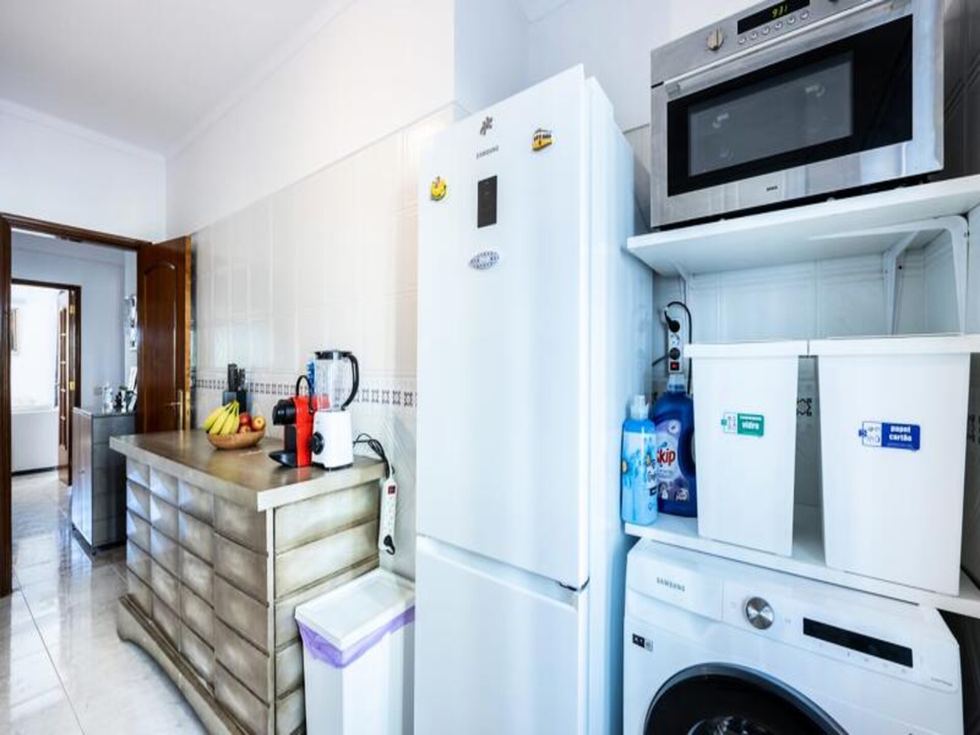 Gerenoveerd 3-slaapkamer appartement op loopafstand van strand en haven - foto 17