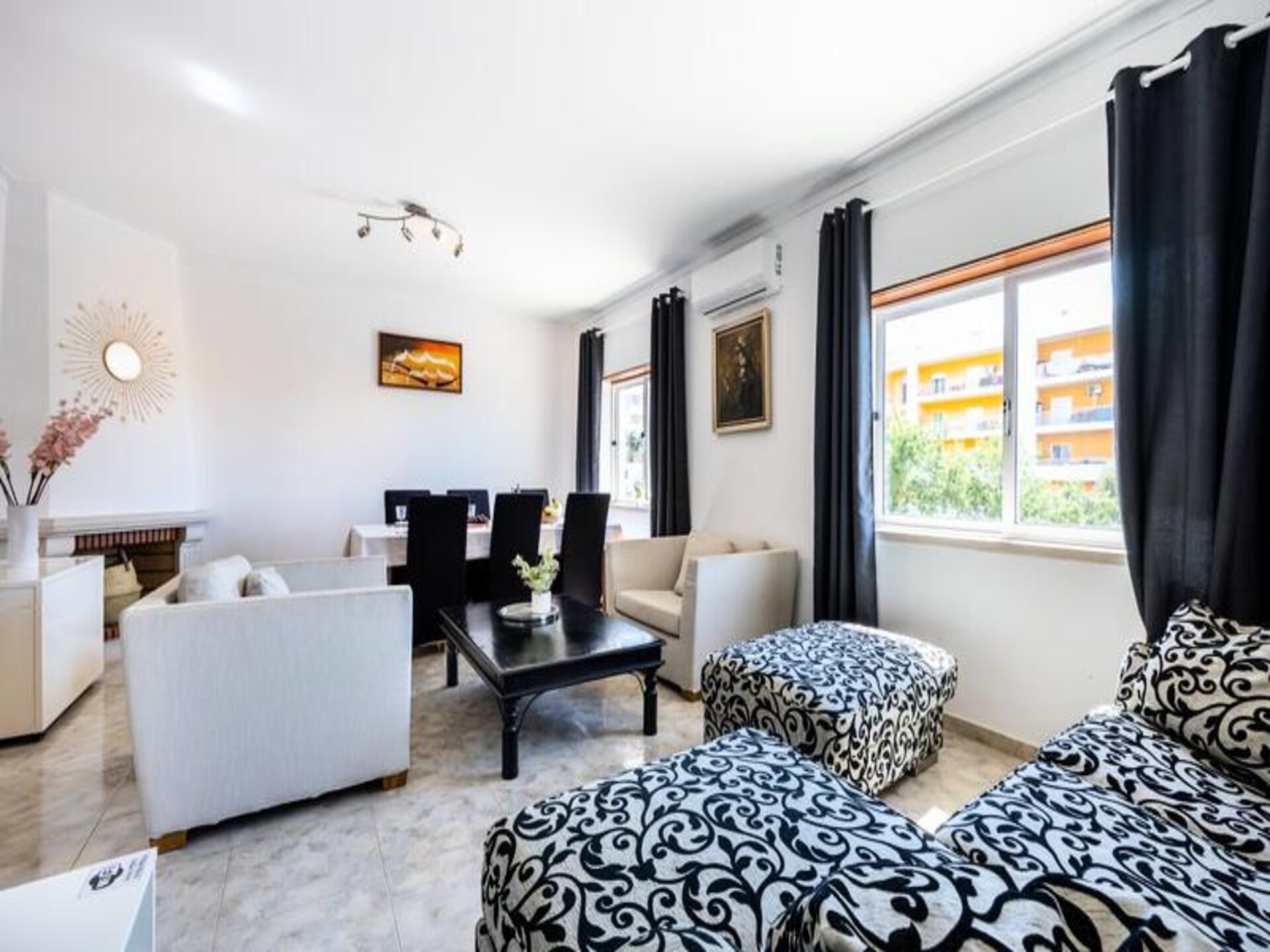 Gerenoveerd 3-slaapkamer appartement op loopafstand van strand en haven - foto 21