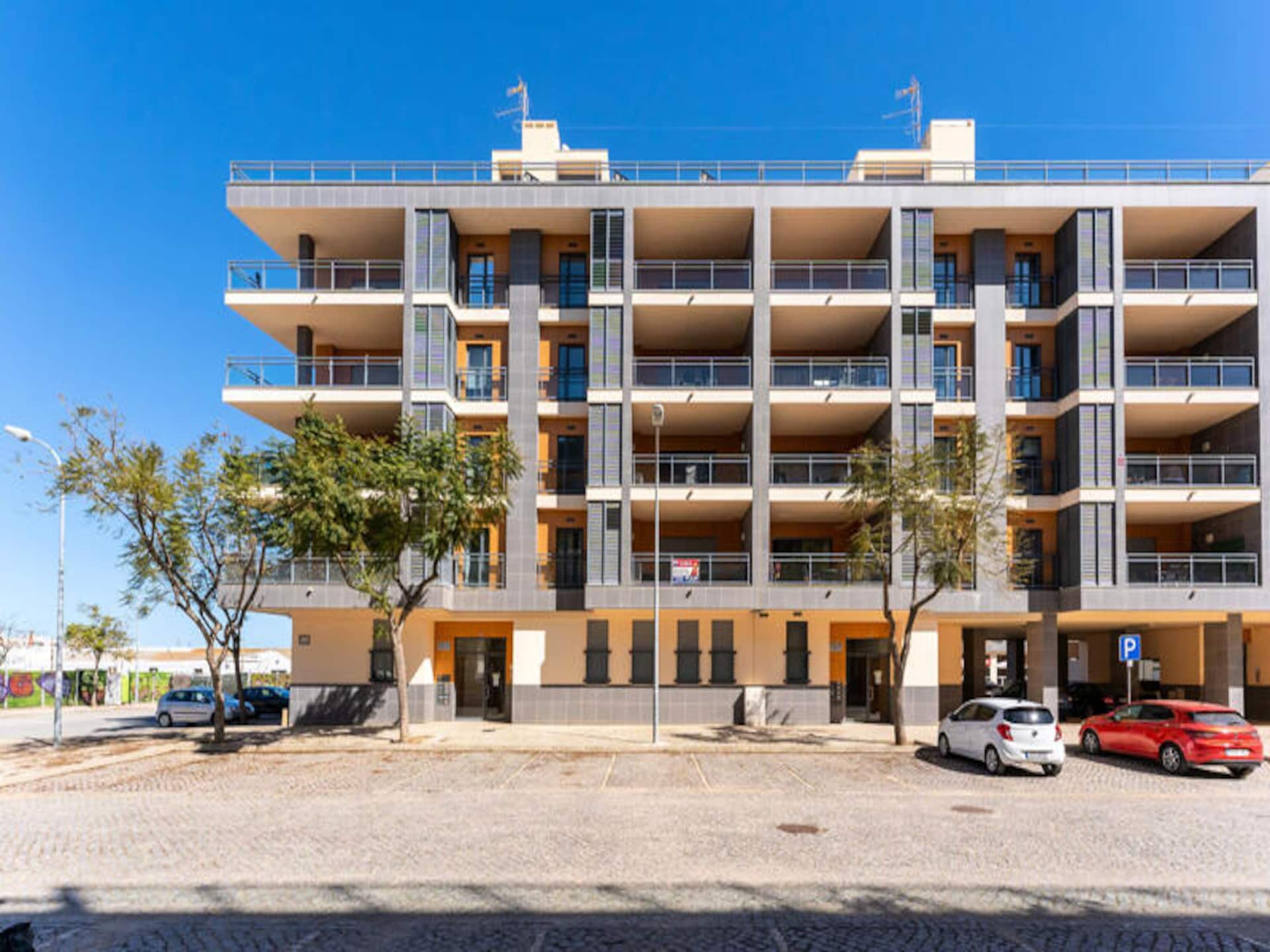 Licht appartement met zeezicht en dakterras in hartje Olhão - foto 29