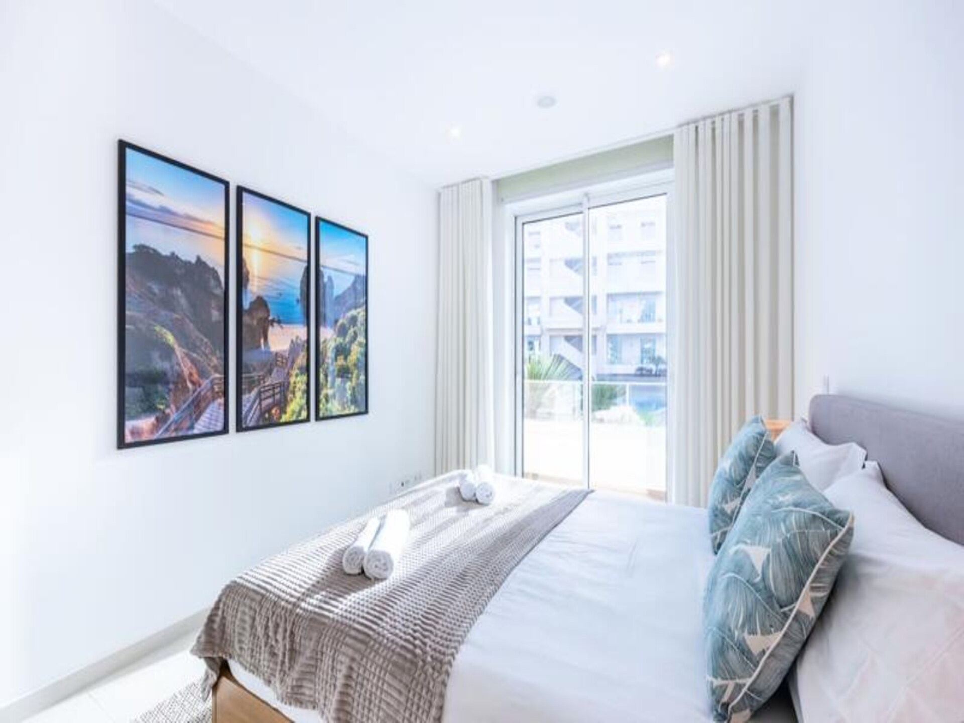 Luxe 3-slaapkamer appartement met zwembadzicht in Lagos, dichtbij strand en haven - foto 16