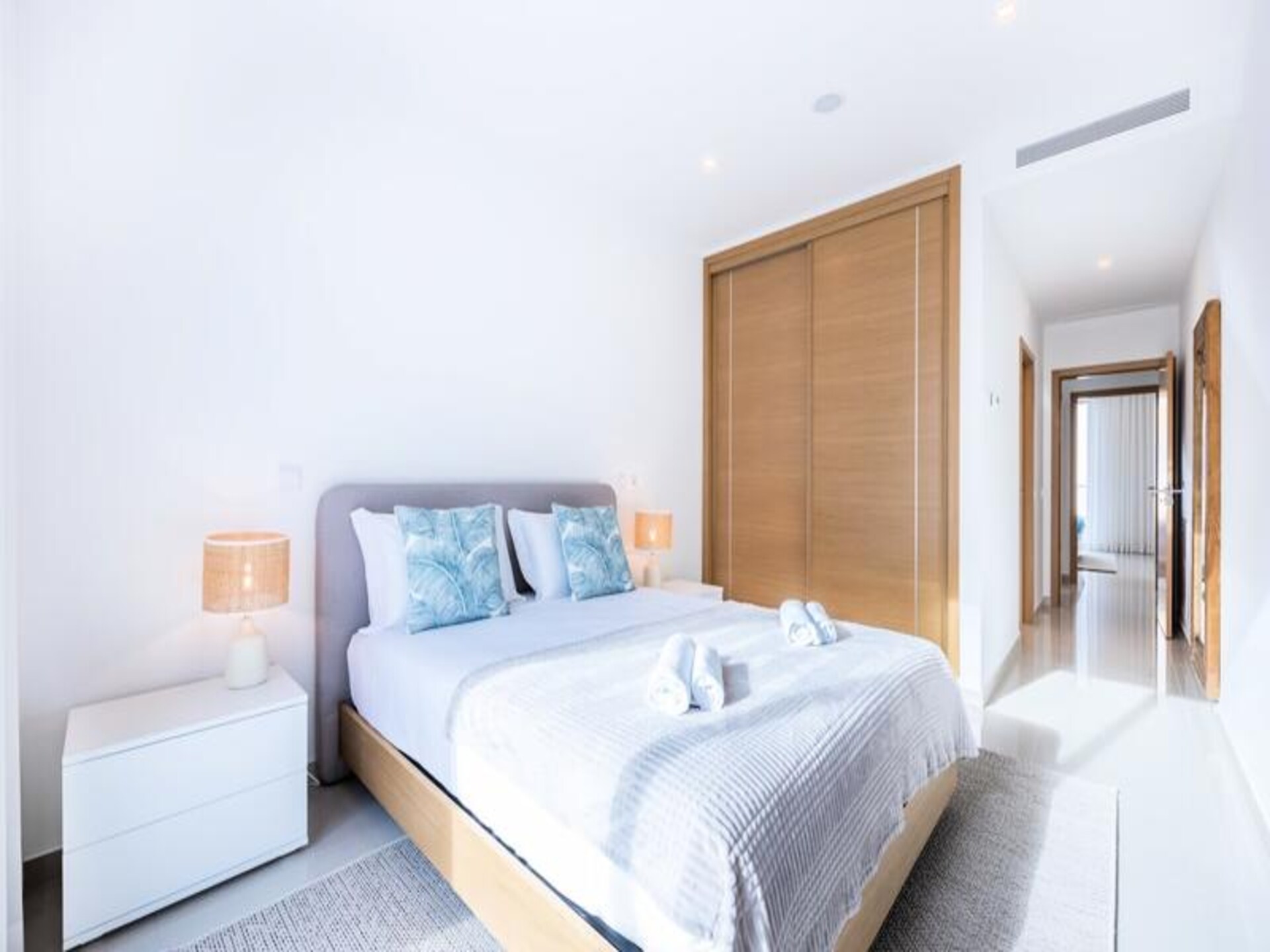 Luxe 3-slaapkamer appartement met zwembadzicht in Lagos, dichtbij strand en haven - foto 18