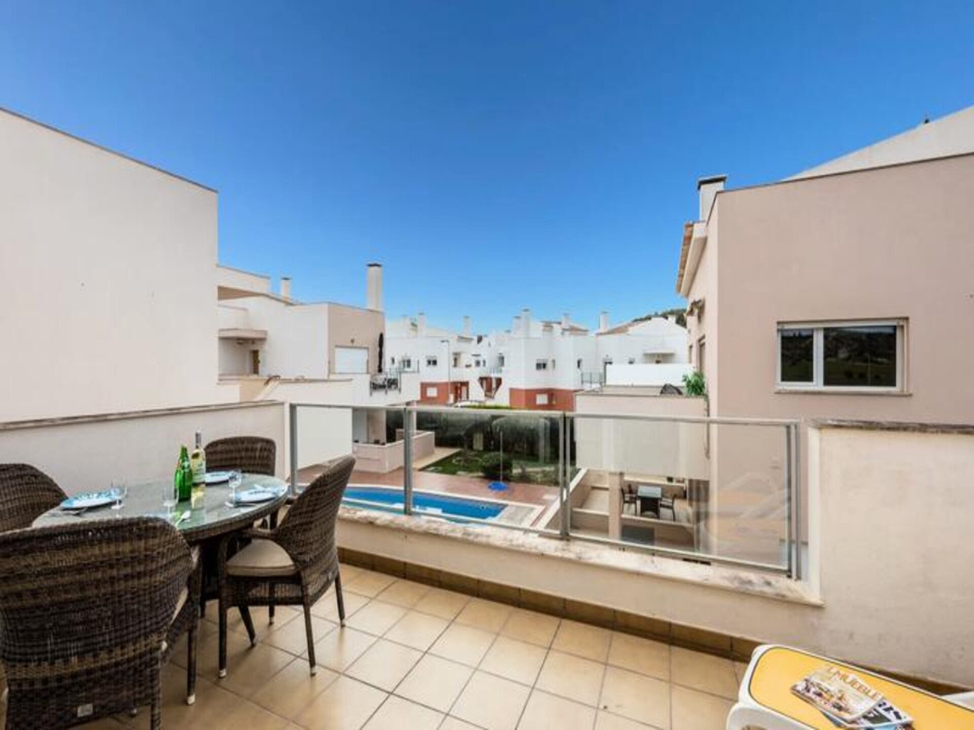 Zonovergoten appartement in Burgau met zwembad, vlakbij het strand - foto 4