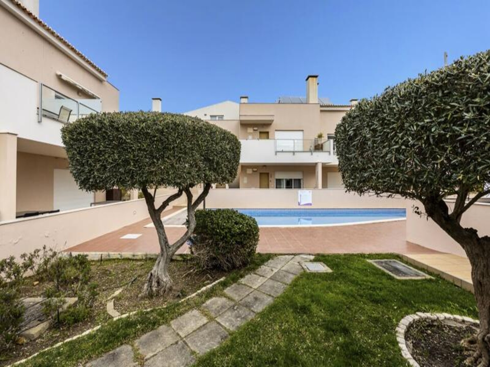 Zonovergoten appartement in Burgau met zwembad, vlakbij het strand - foto 19