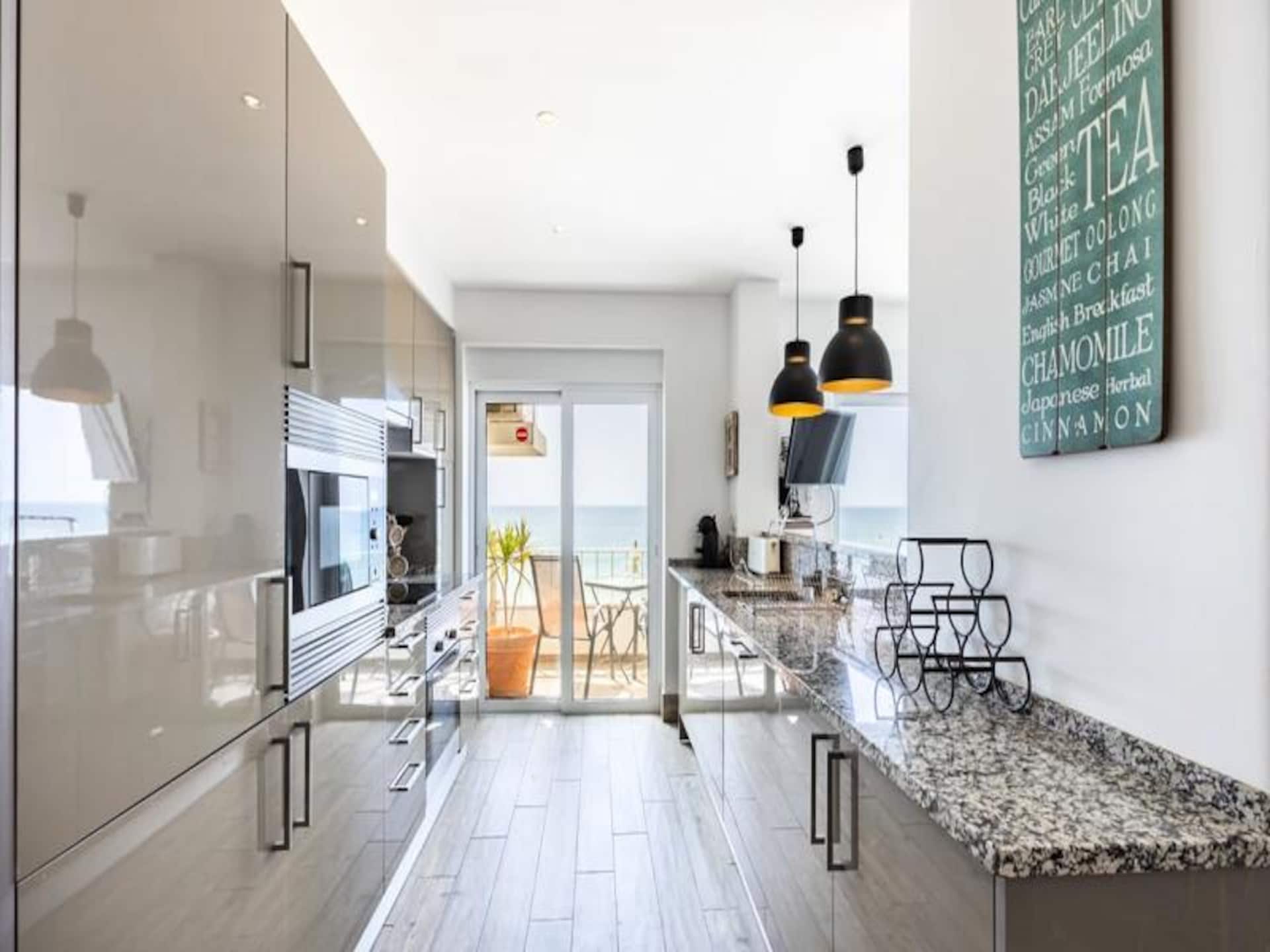 Appartement aan zee in Armação de Pêra met panoramisch oceaanzicht - foto 13