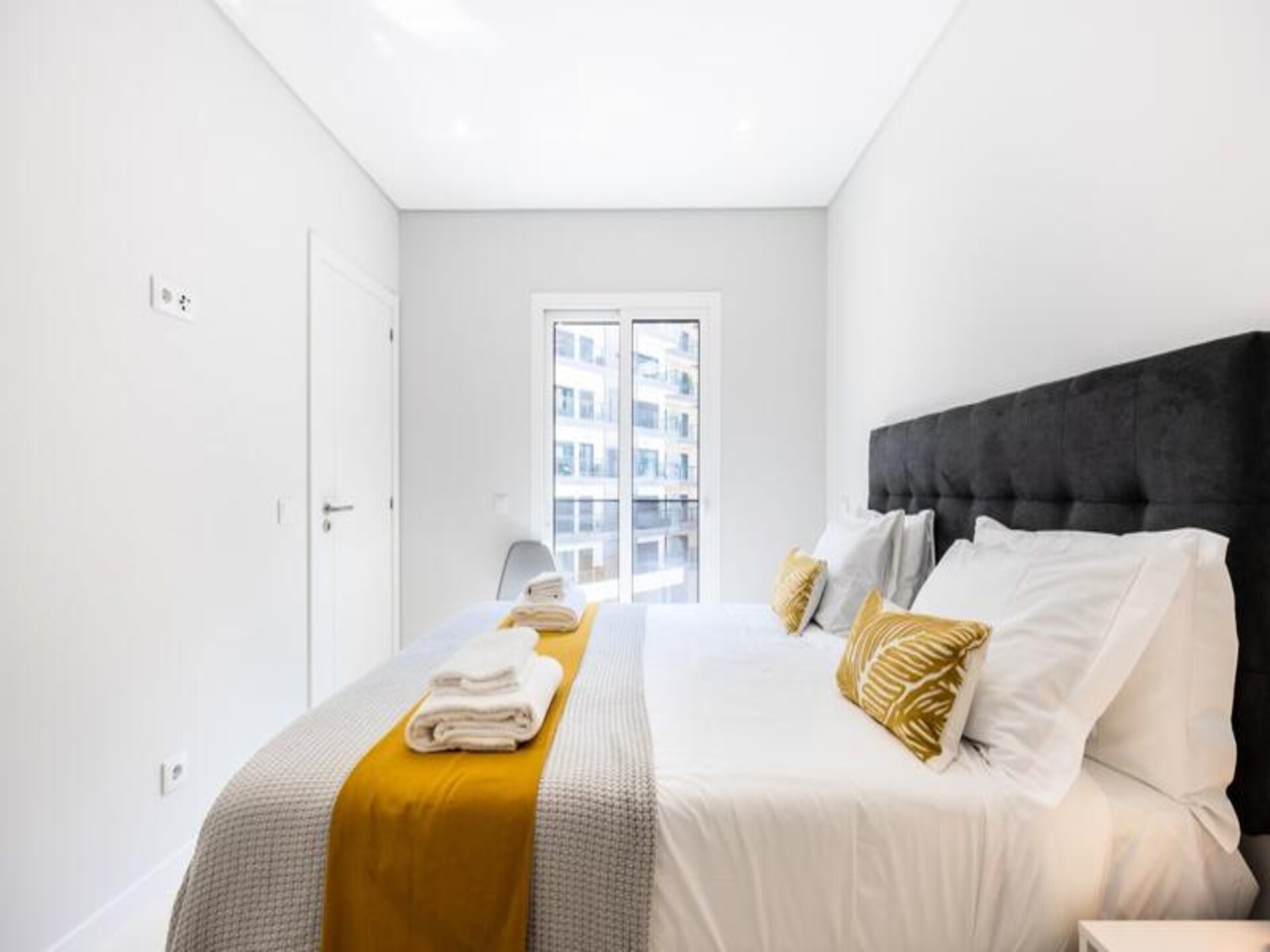 Modern appartement op 50 meter van Praia da Rocha met balkon en airco - foto 4