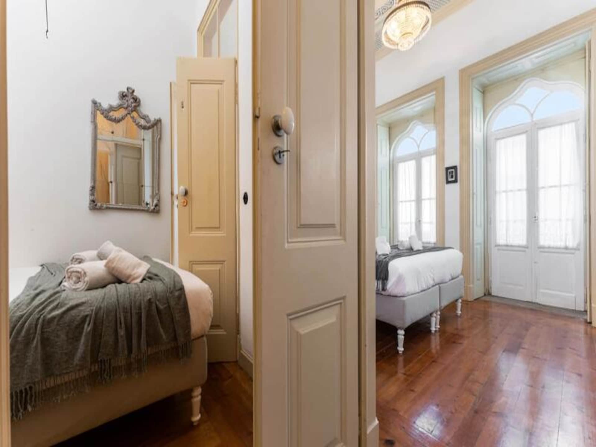 Historisch appartement in Olhão met panoramisch dakterras en uitzicht op zee - foto 17