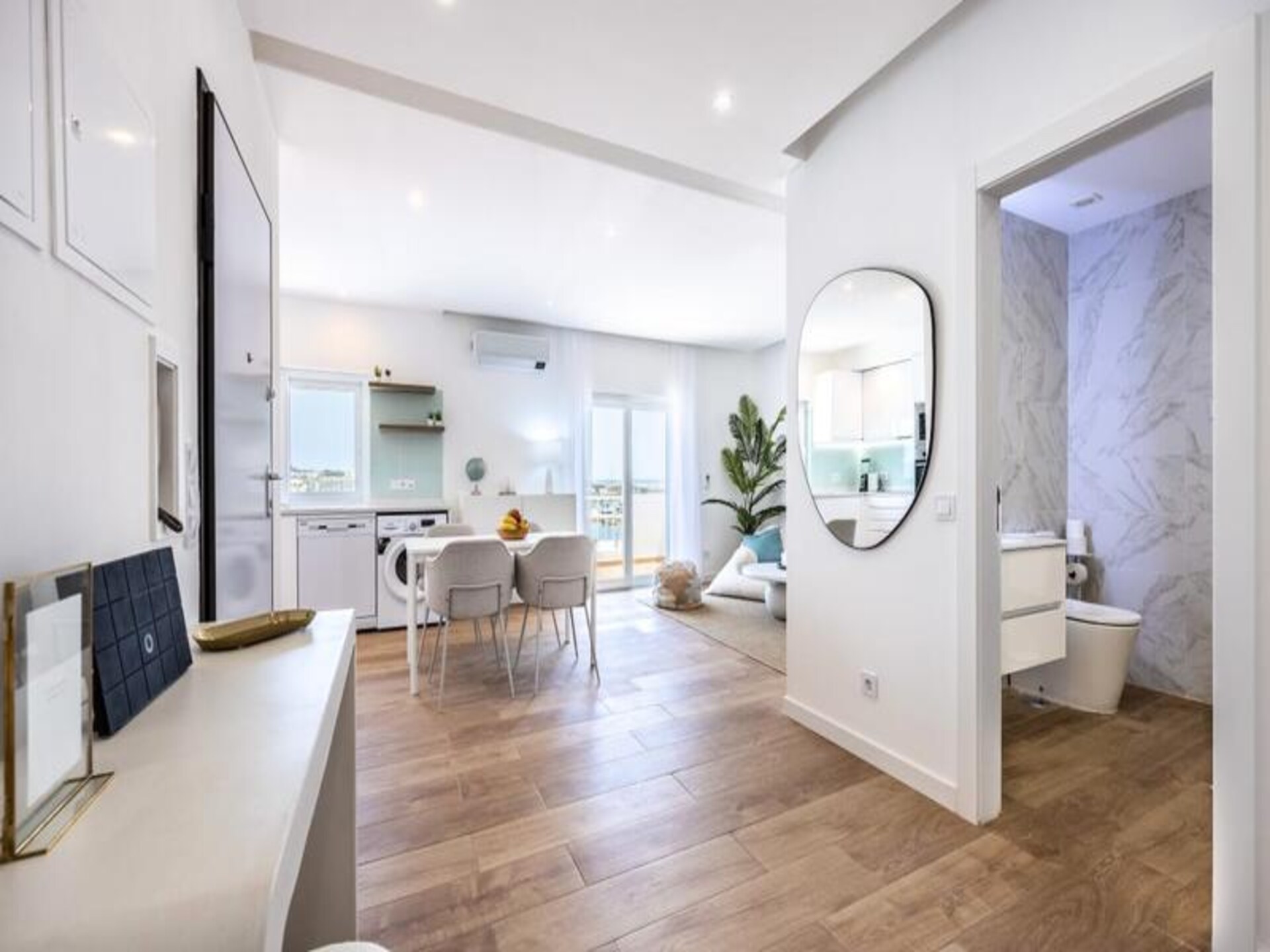 Modern appartement in Lagos centrum met zeezicht op Meia Praia - foto 11
