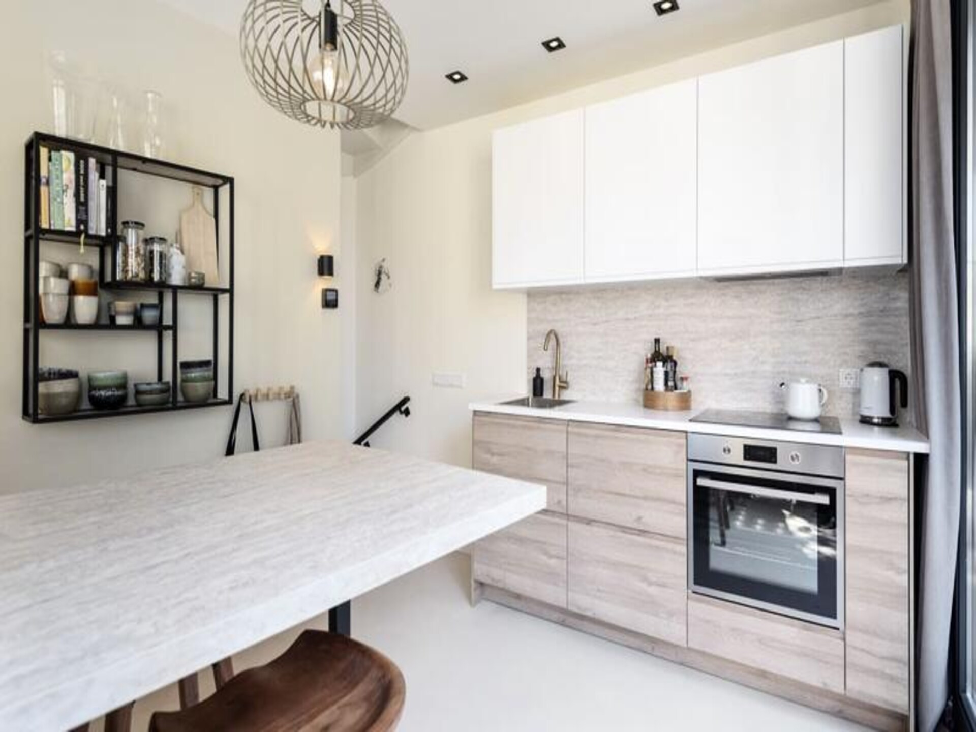 The Modern Burrow: stijlvol vierlaags appartement in hartje Zandvoort - foto 22