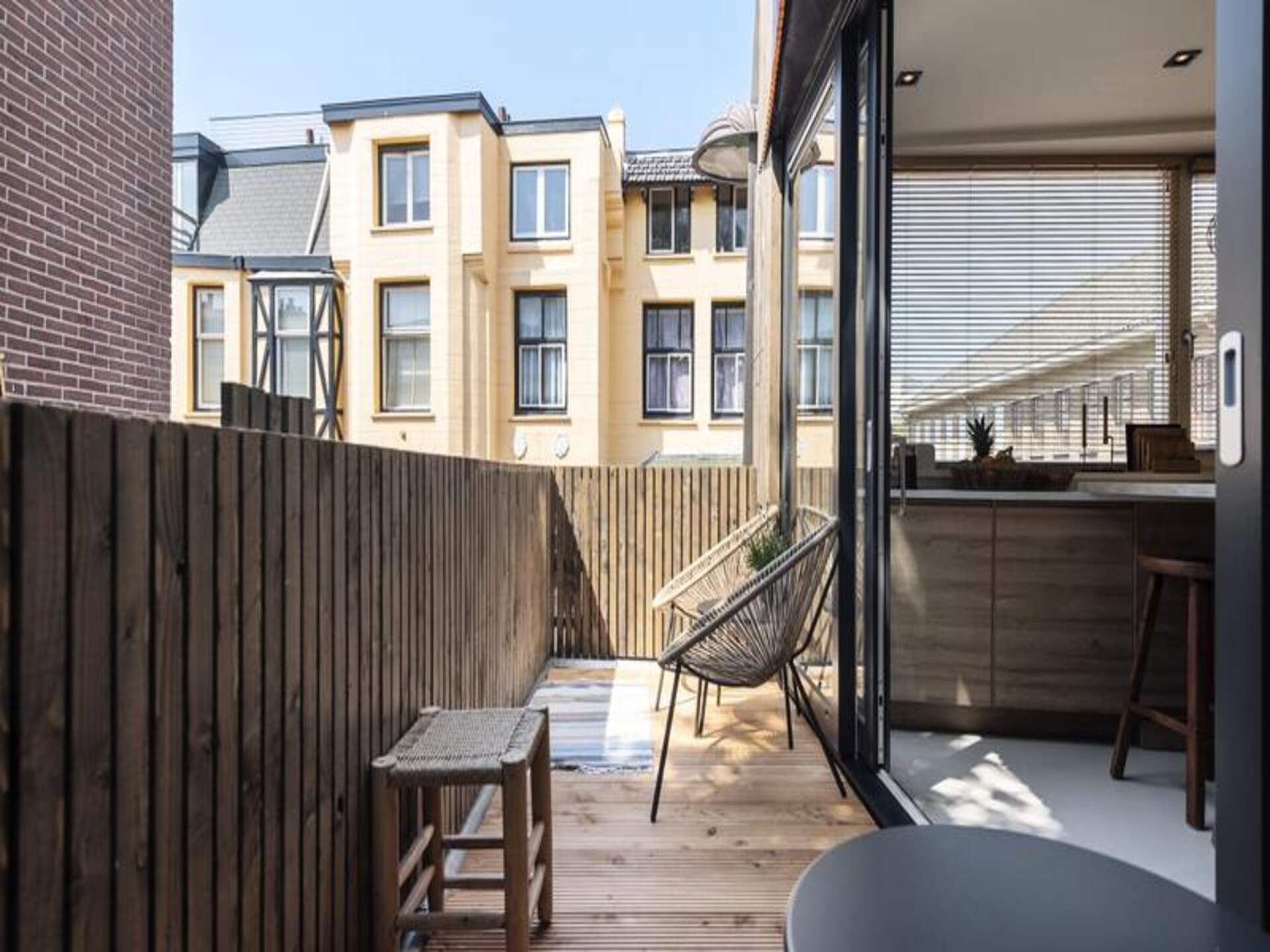 The Modern Burrow: stijlvol vierlaags appartement in hartje Zandvoort - foto 31