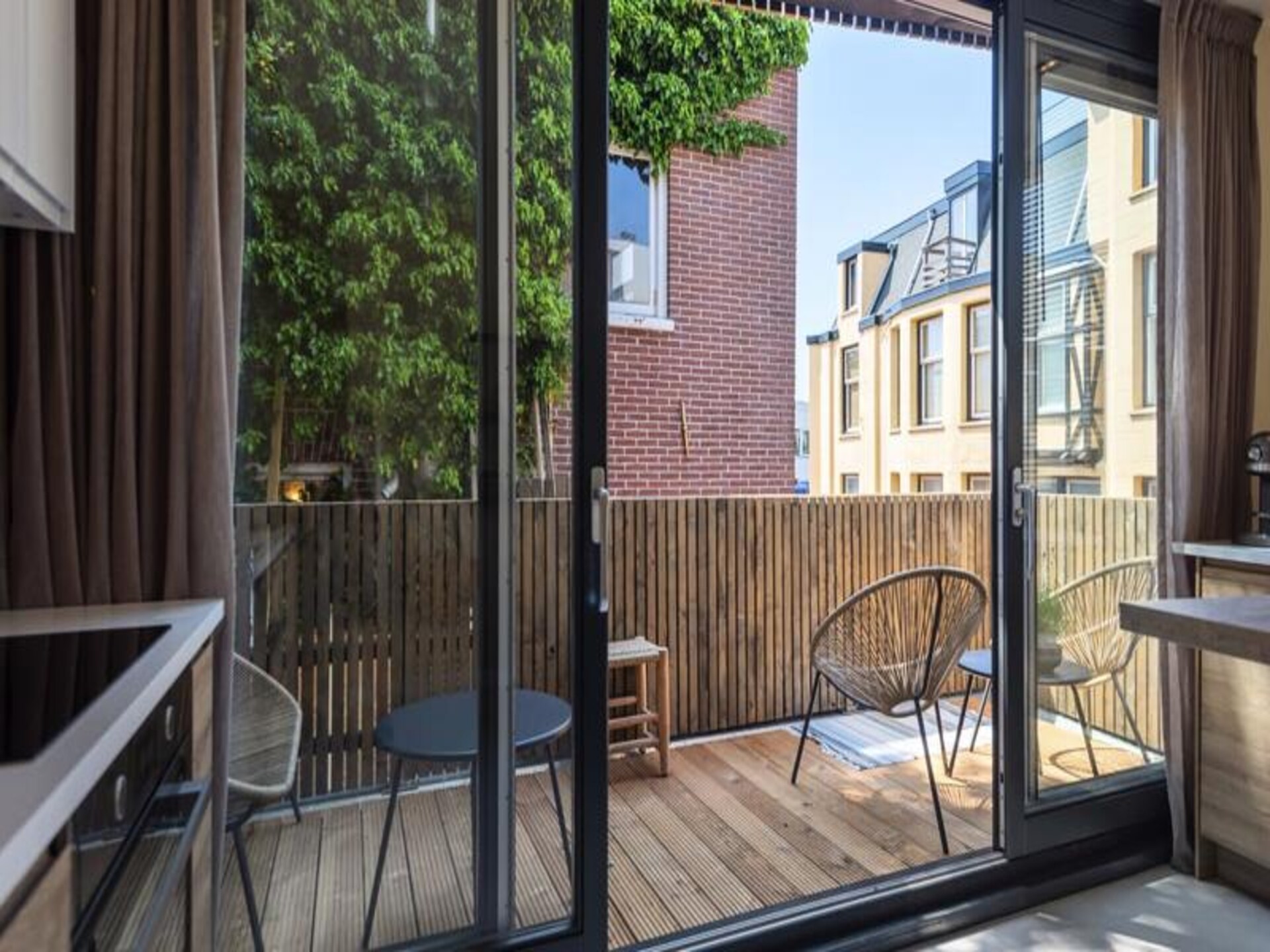 The Modern Burrow: stijlvol vierlaags appartement in hartje Zandvoort - foto 32