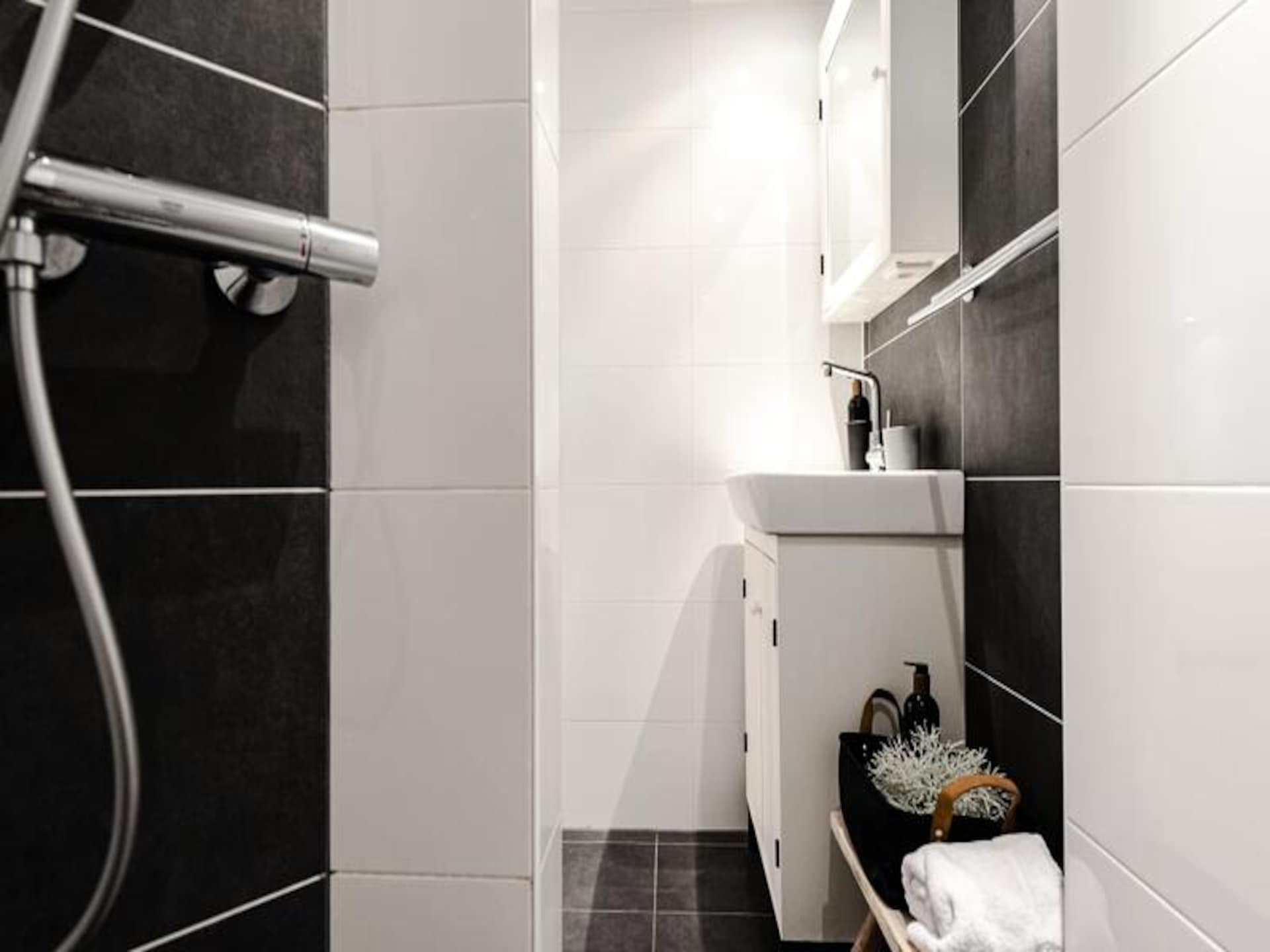 Summer House: Knus souterrain in hartje Zandvoort, 250m van zee - foto 5