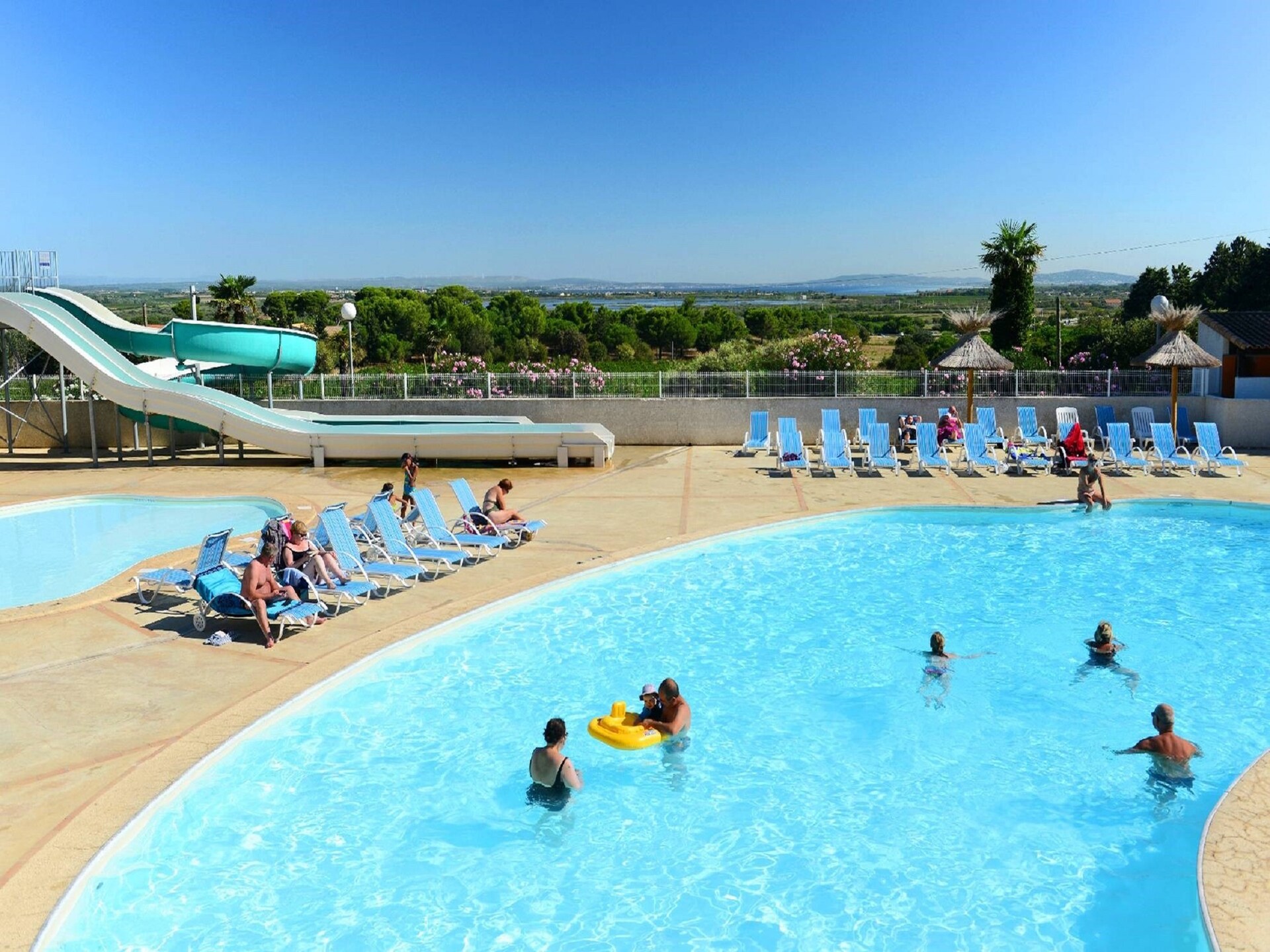 Gezellige stacaravan op lommerrijk vakantiepark bij Cap d'Agde - foto 11