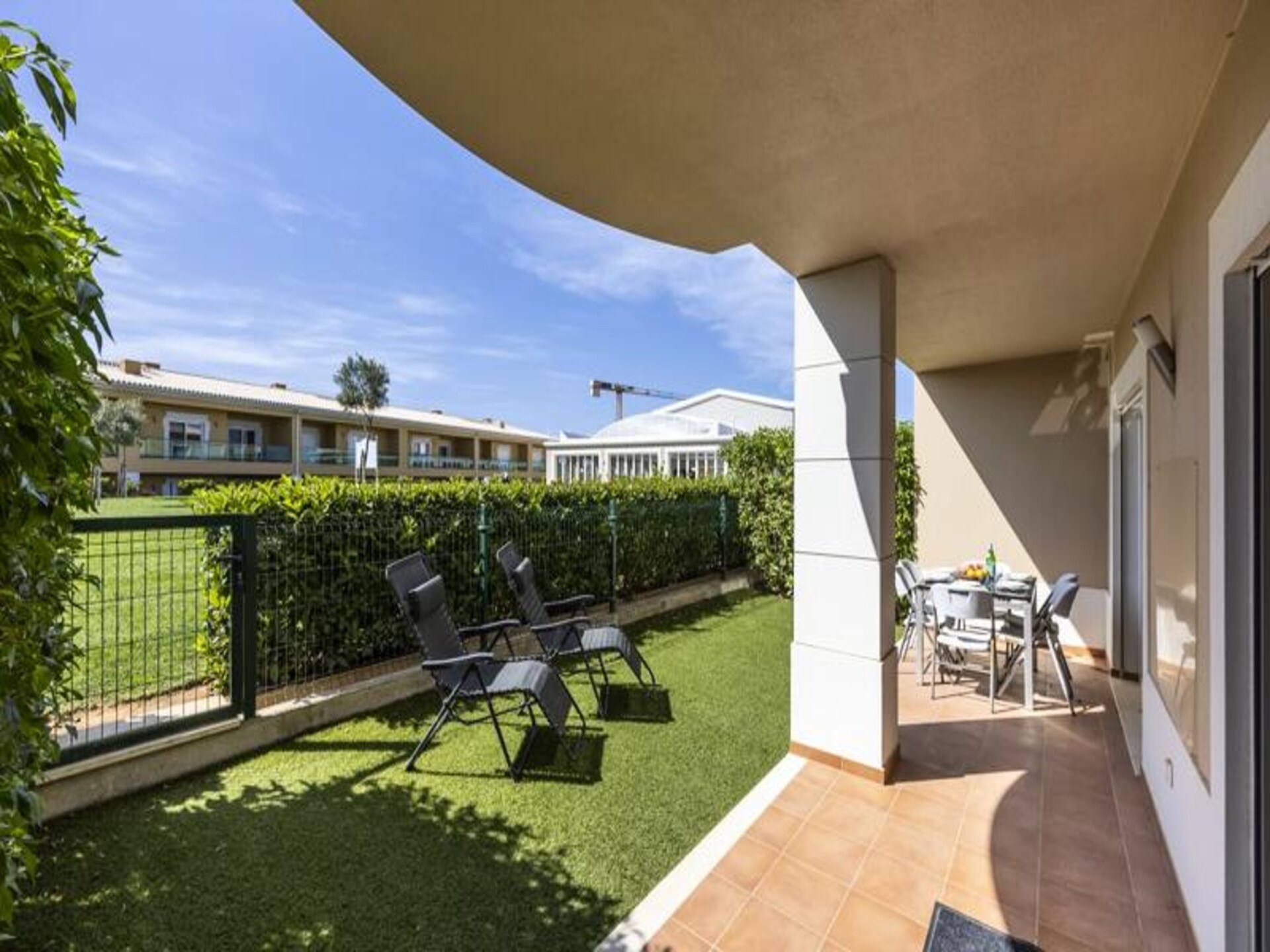 Luxe 4-slaapkamer appartement in Boa Vista Resort, Lagos - foto 18