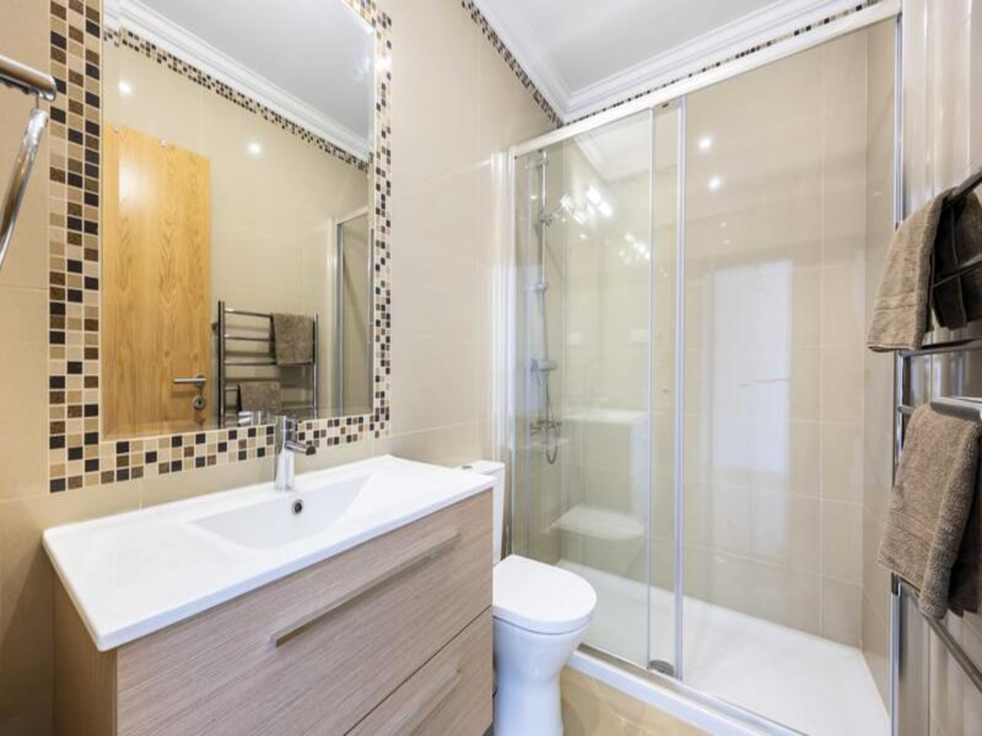 Luxe 4-slaapkamer appartement in Boa Vista Resort, Lagos - foto 21