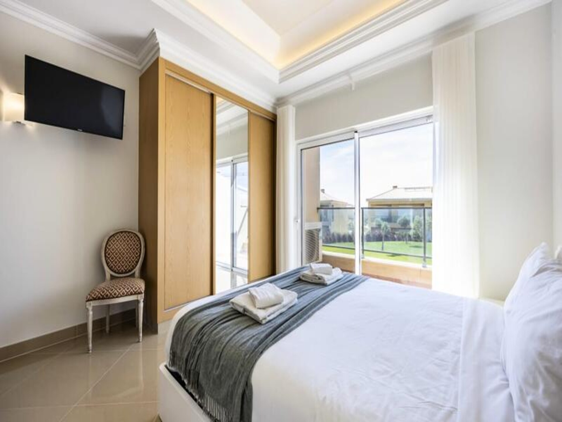 Luxe 4-slaapkamer appartement in Boa Vista Resort, Lagos - foto 25