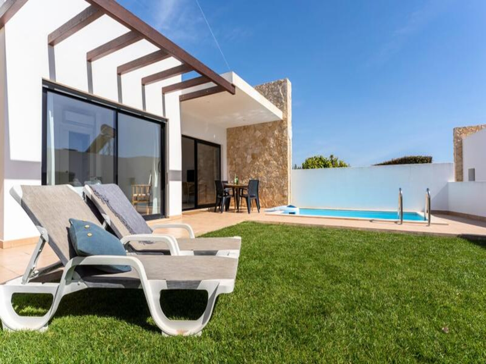 Knus appartement met zwembad en tuin op 1 km van de stranden van Sagres - foto 9