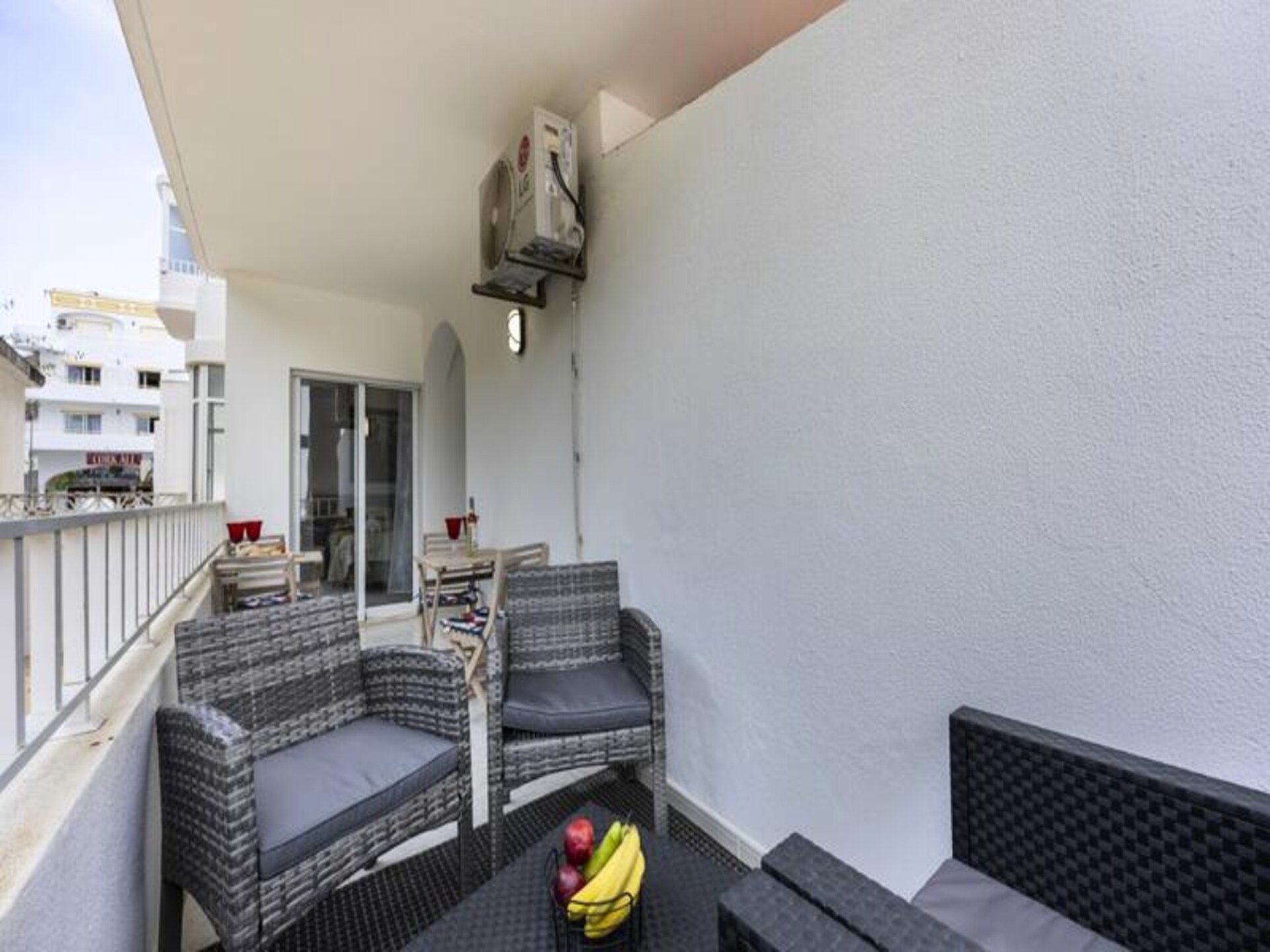 Gerenoveerd appartement aan het zwembad in het hart van Carvoeiro - foto 19
