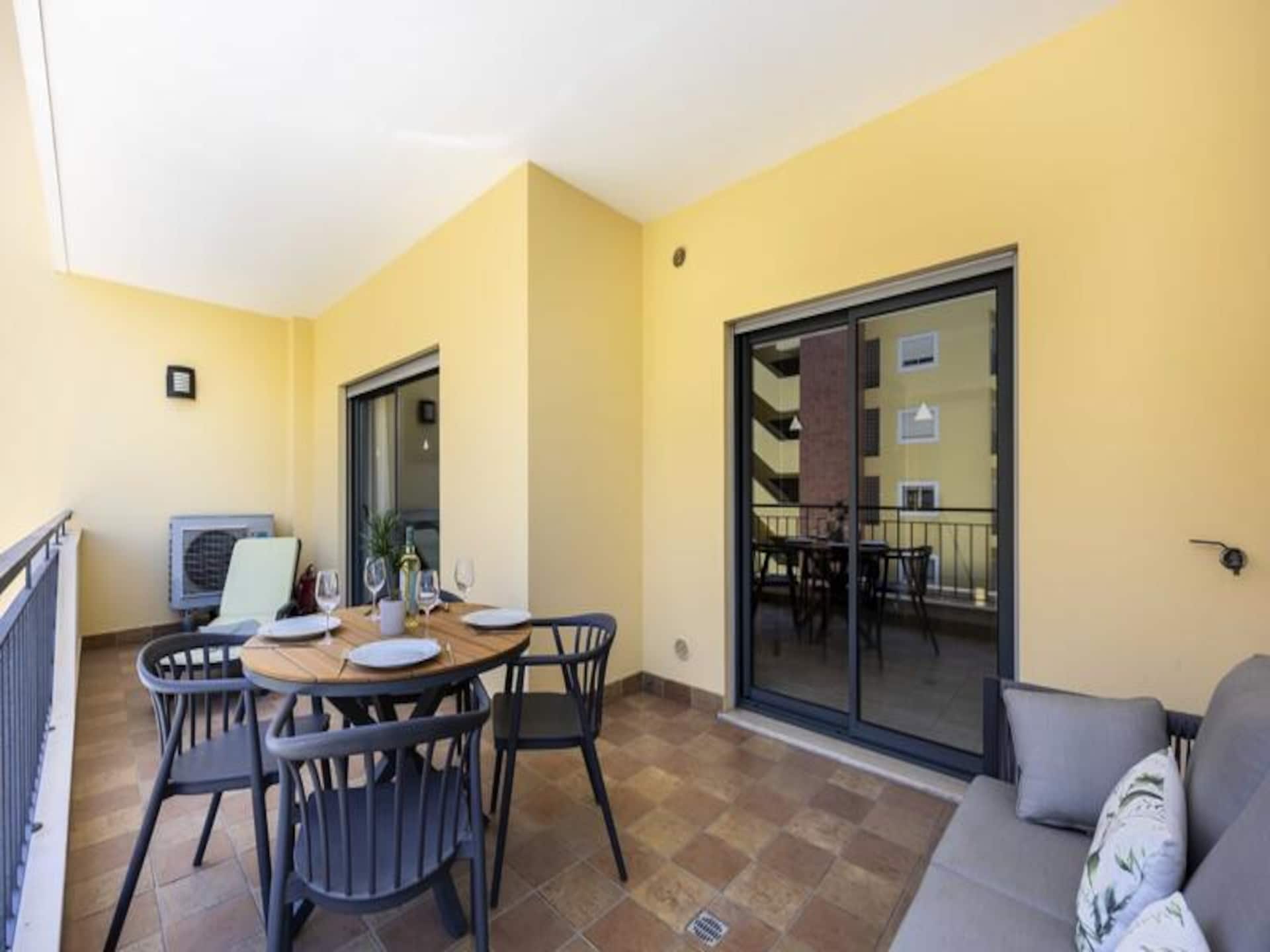 Licht appartement in Lagos met zwembad, fitness & privébalkons op zuiden - foto 5