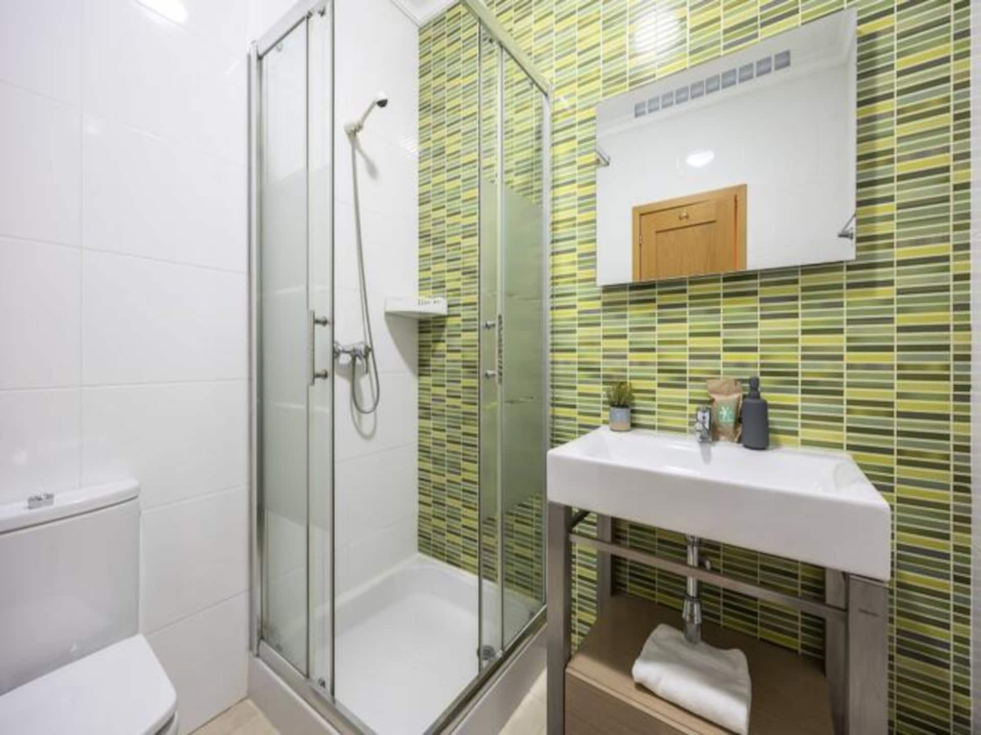 Licht appartement in Lagos met zwembad, fitness & privébalkons op zuiden - foto 13