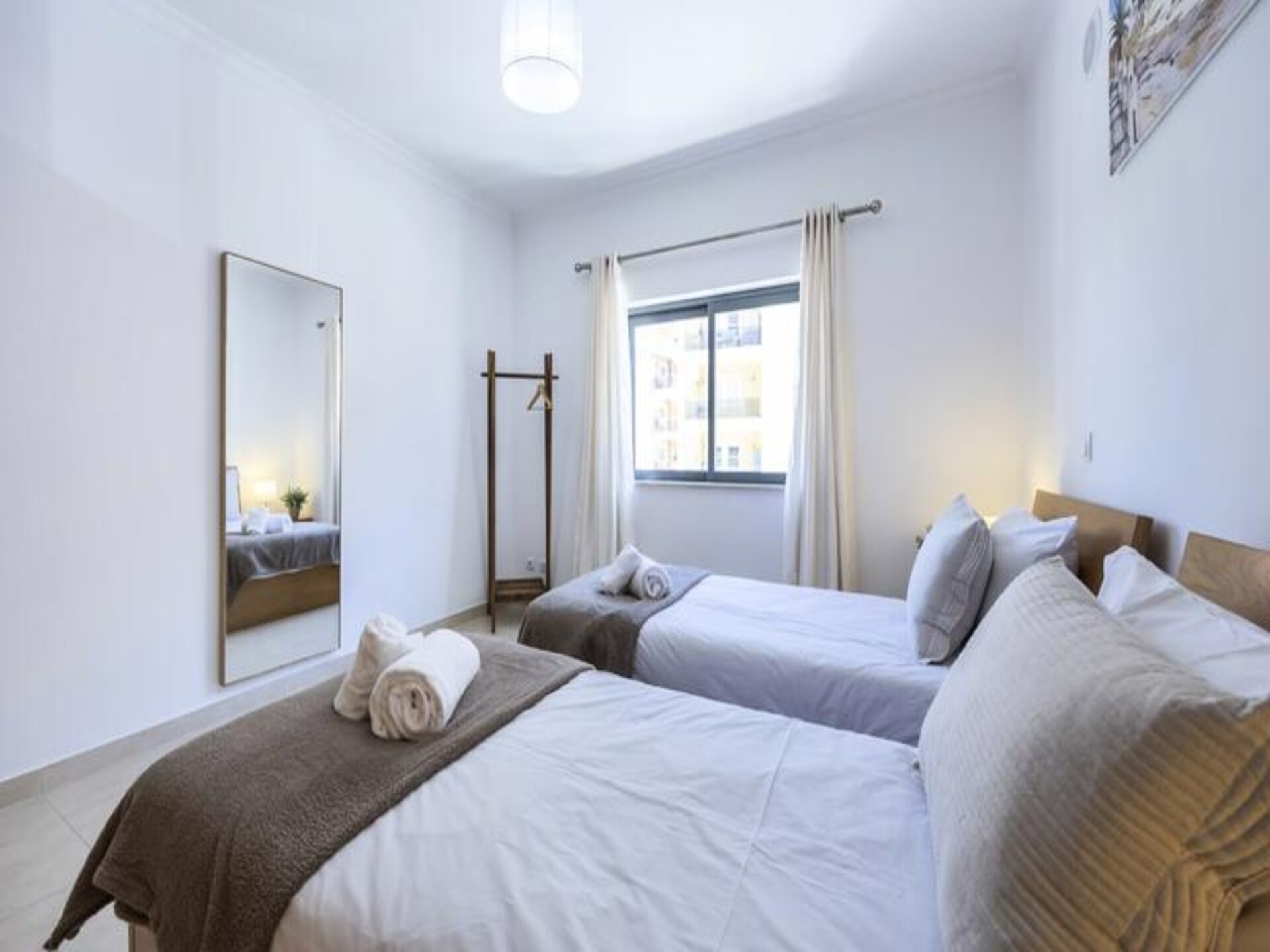 Licht appartement in Lagos met zwembad, fitness & privébalkons op zuiden - foto 14