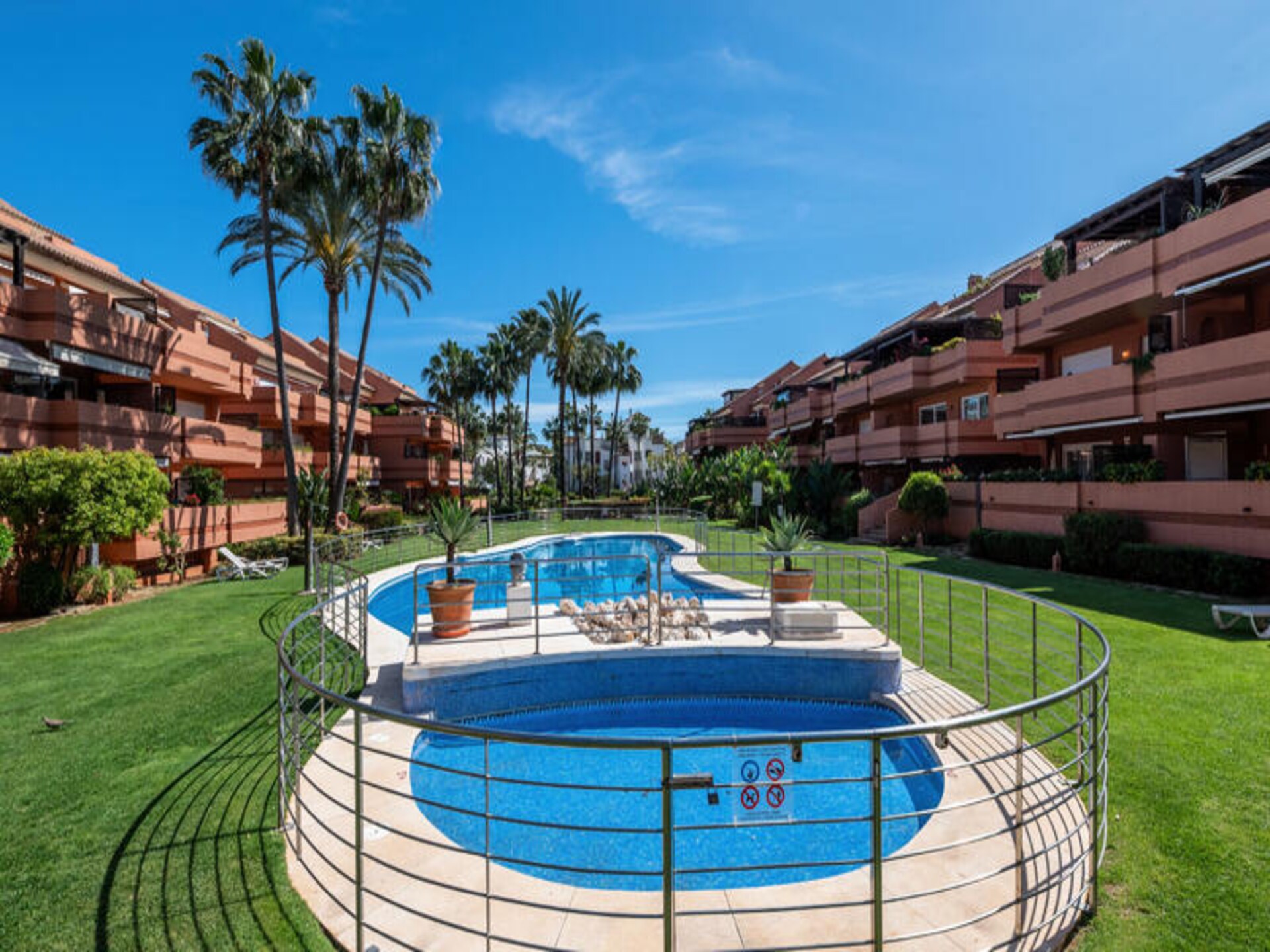 Luxe appartement met 3 slaapkamers nabij Puerto Banús, 700m van het strand - foto 36