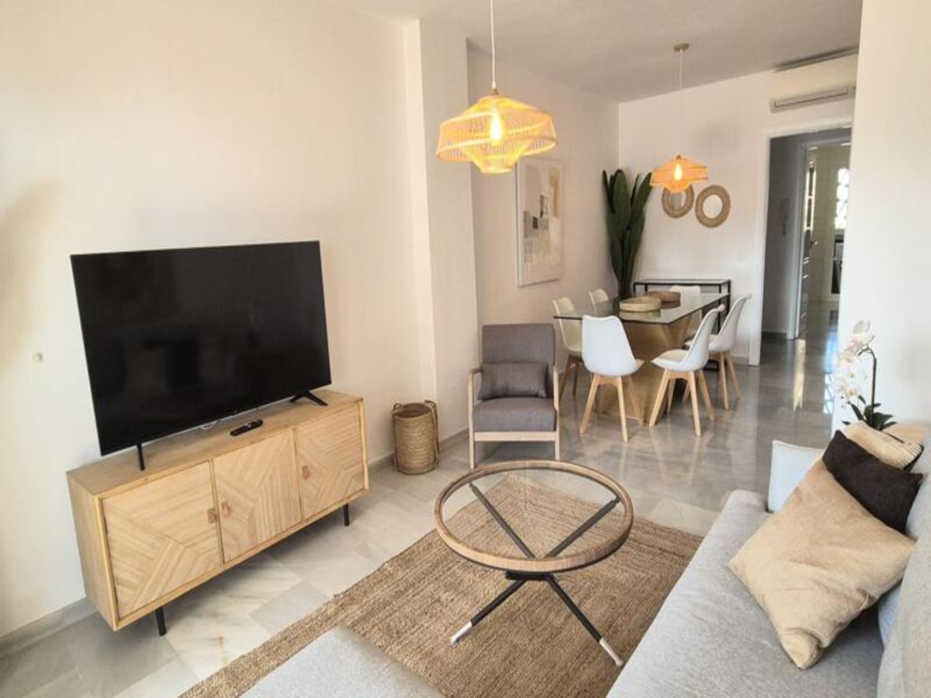 Elegant strandappartement in Mi Capricho, Mijas Costa | 2 slaapkamers, zeezicht - foto 2