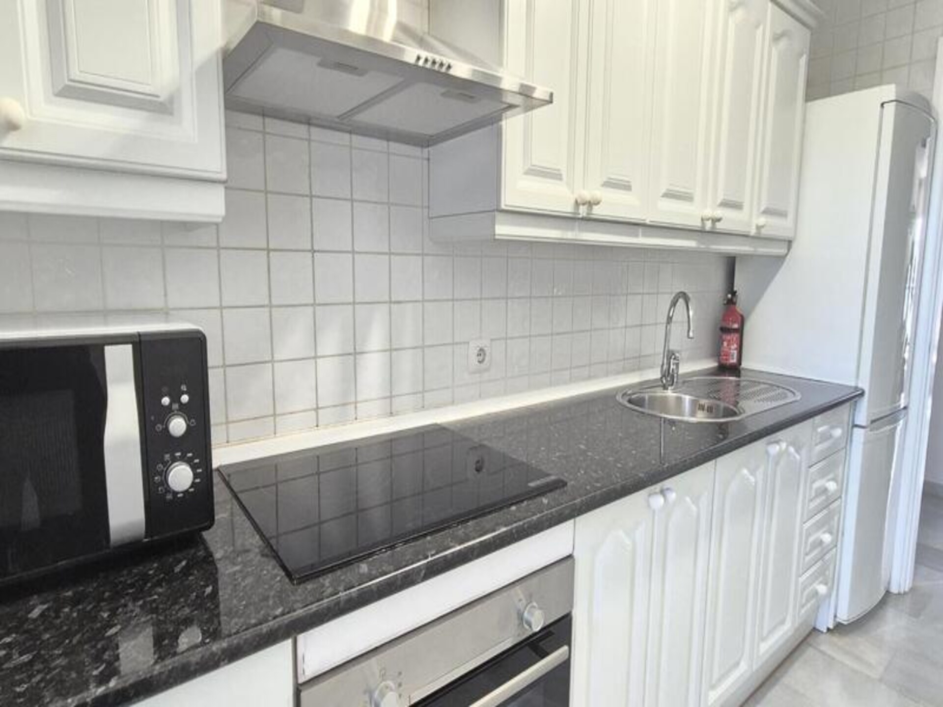 Elegant strandappartement in Mi Capricho, Mijas Costa | 2 slaapkamers, zeezicht - foto 13