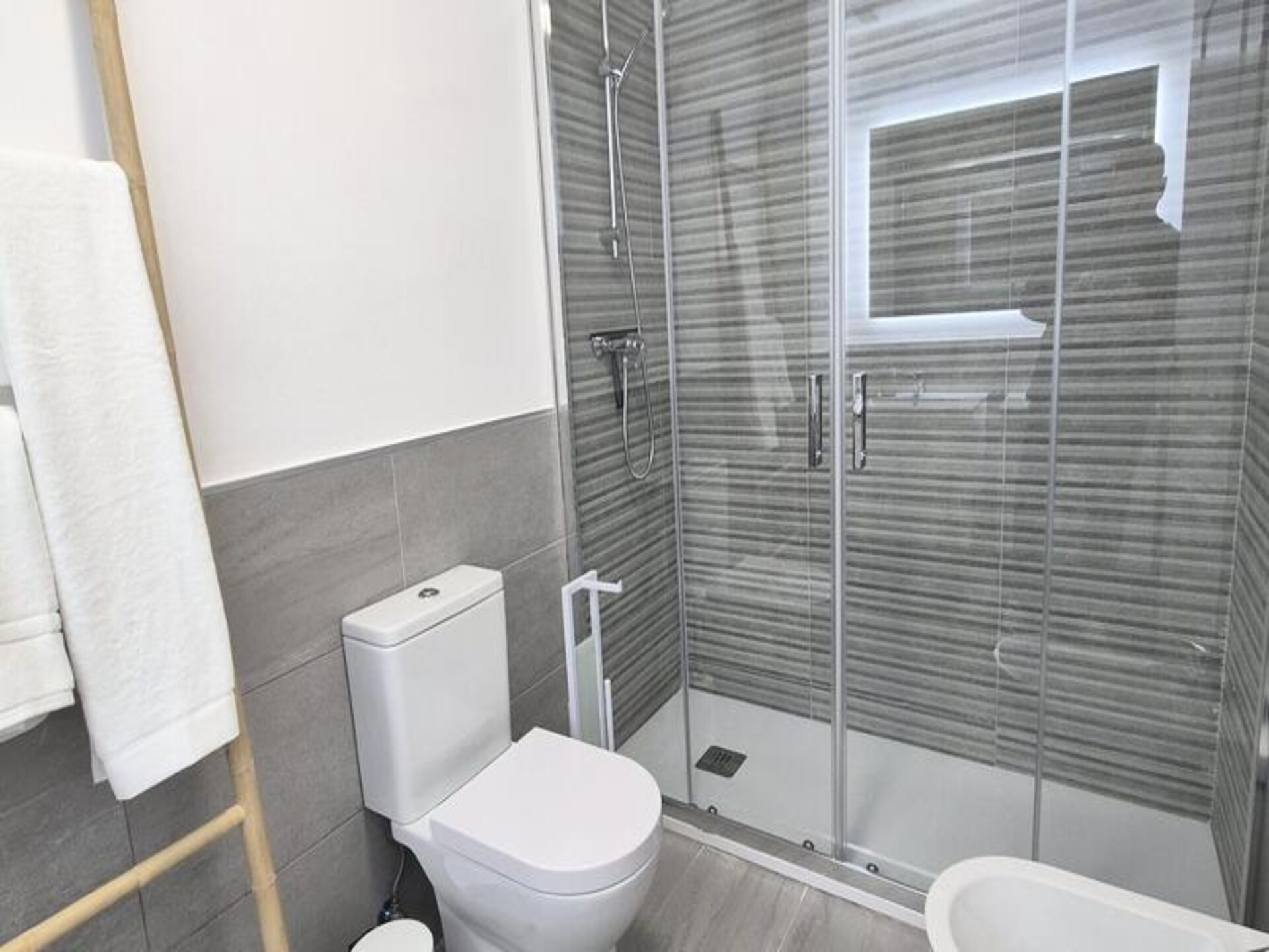 Elegant strandappartement in Mi Capricho, Mijas Costa | 2 slaapkamers, zeezicht - foto 19