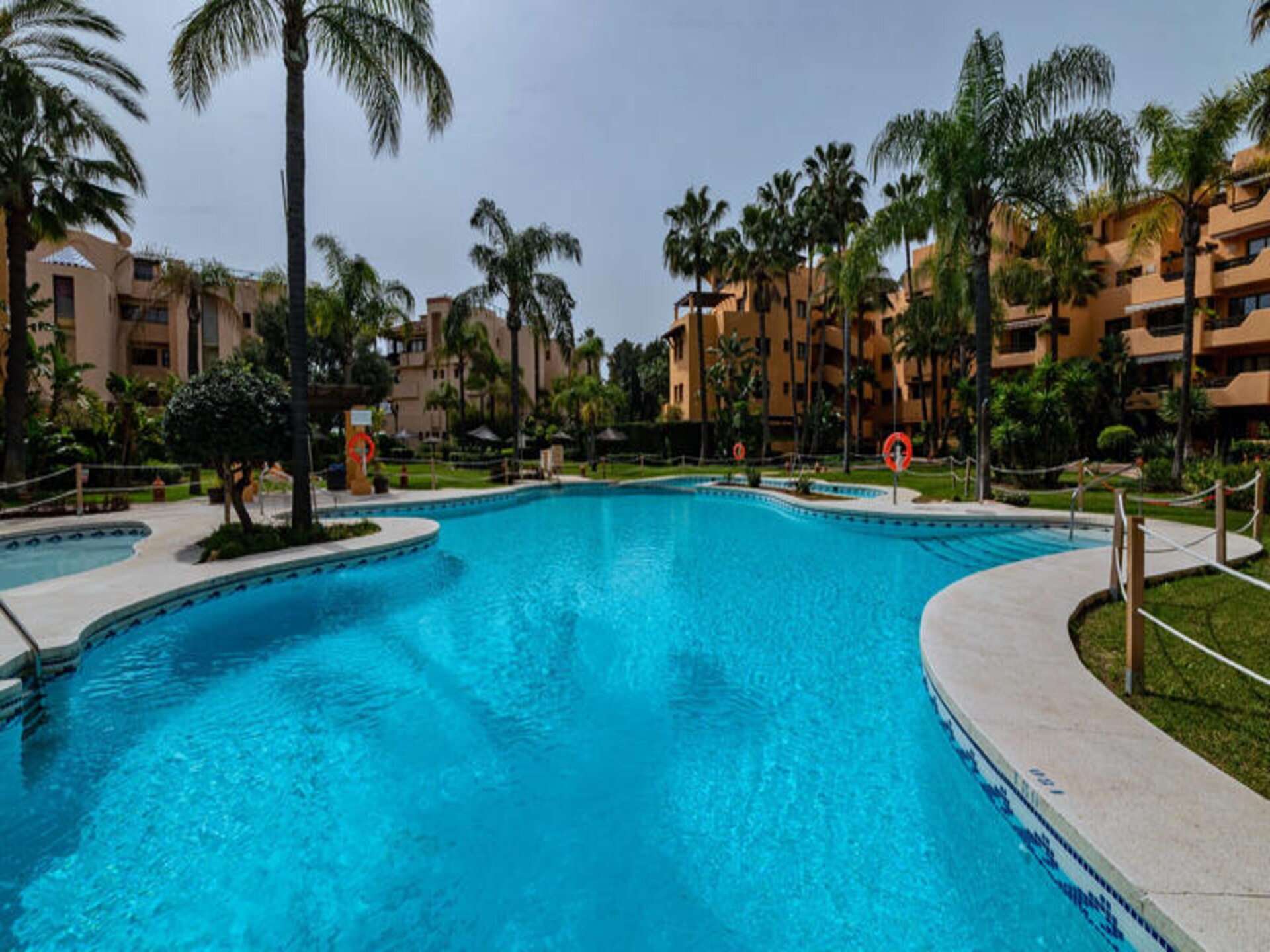 Luxe appartement aan het strand met privéstrand in Estepona - foto 25