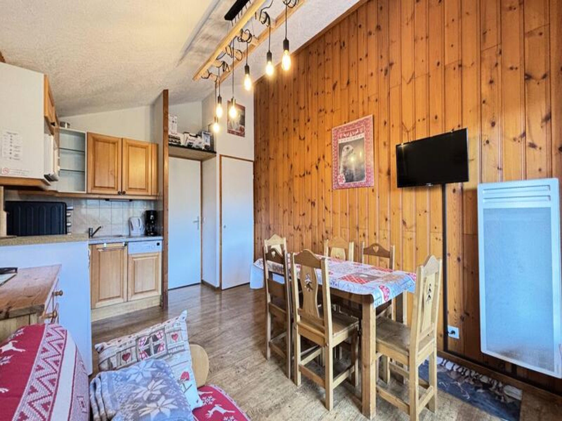 Zonnig appartement met Mont Charvin uitzicht in Notre Dame de Bellecombe - foto 12