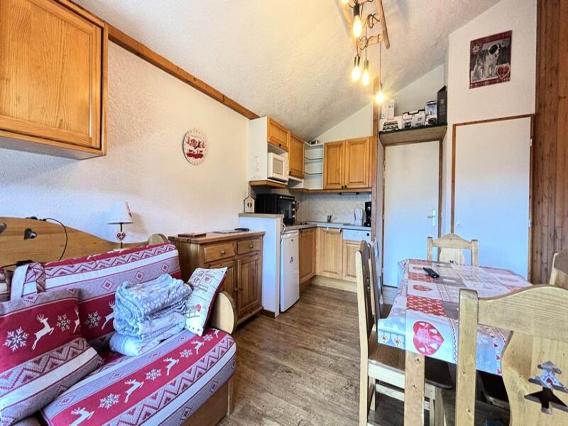 Zonnig appartement met Mont Charvin uitzicht in Notre Dame de Bellecombe - foto 16