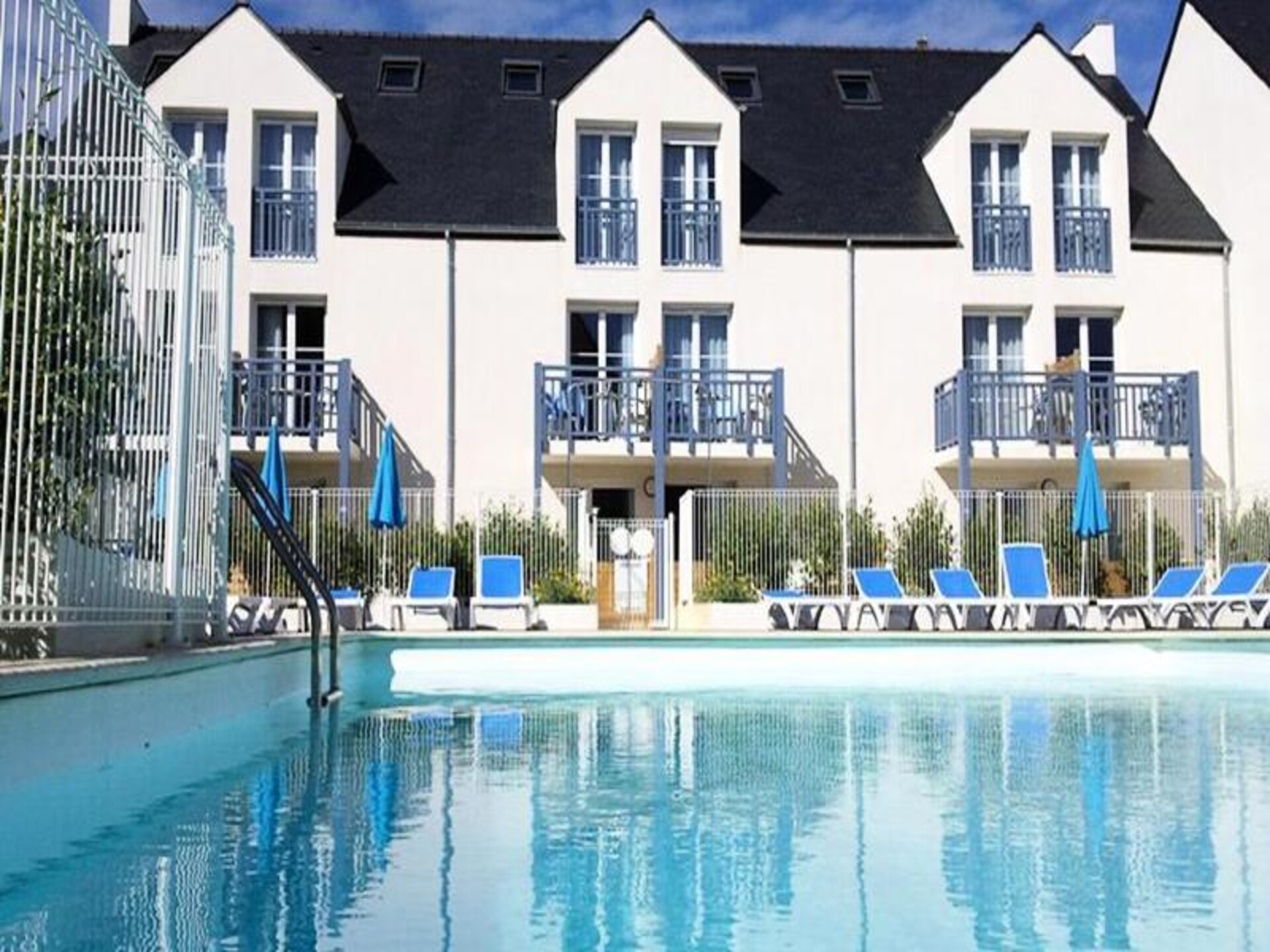 Luxe appartement op 100m van strand Trescadec met zwembad, sauna & zeezicht - foto 9