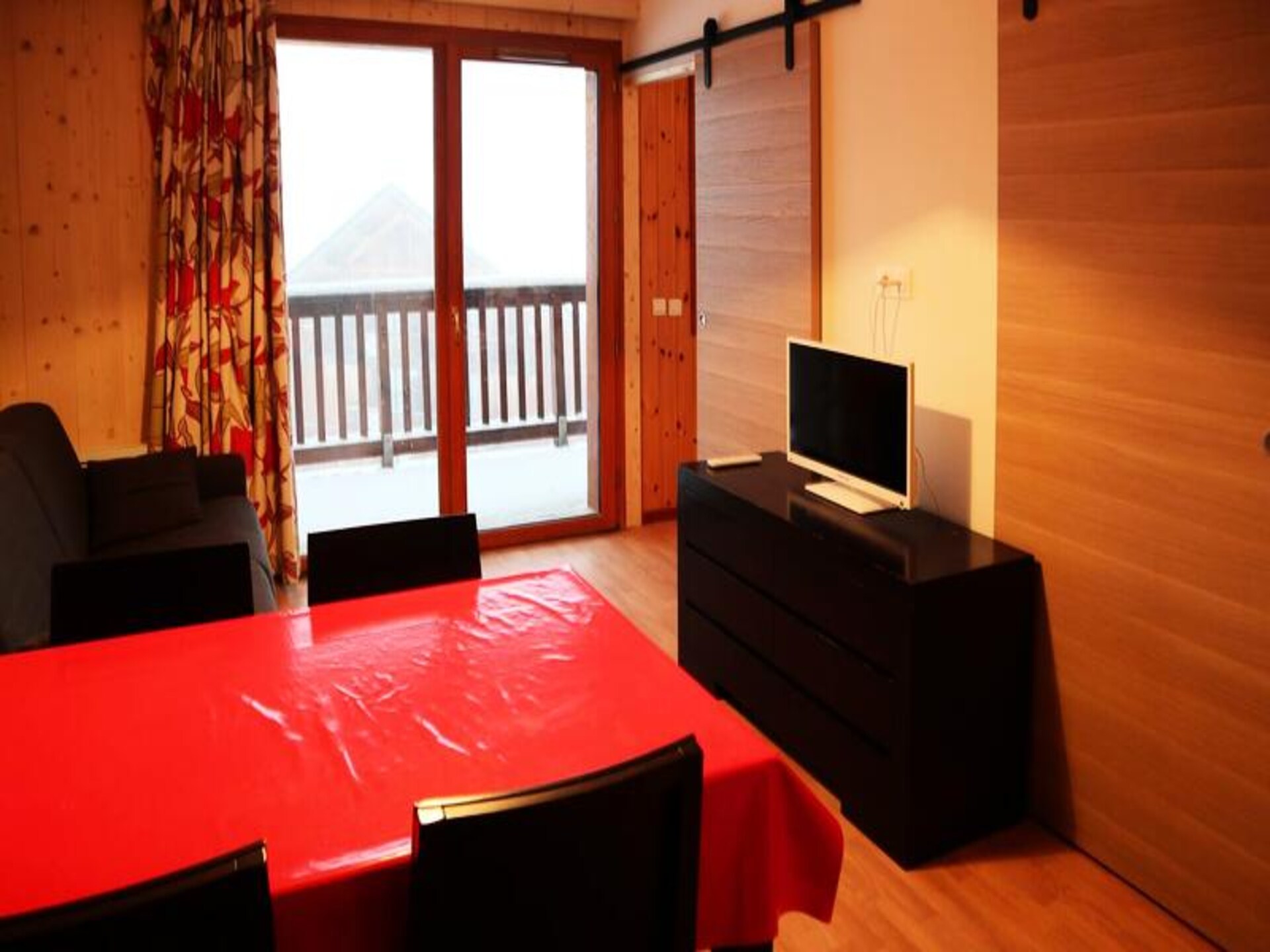 Knus appartement op de piste in Les Orres 1800 met zwembad en sauna - foto 5