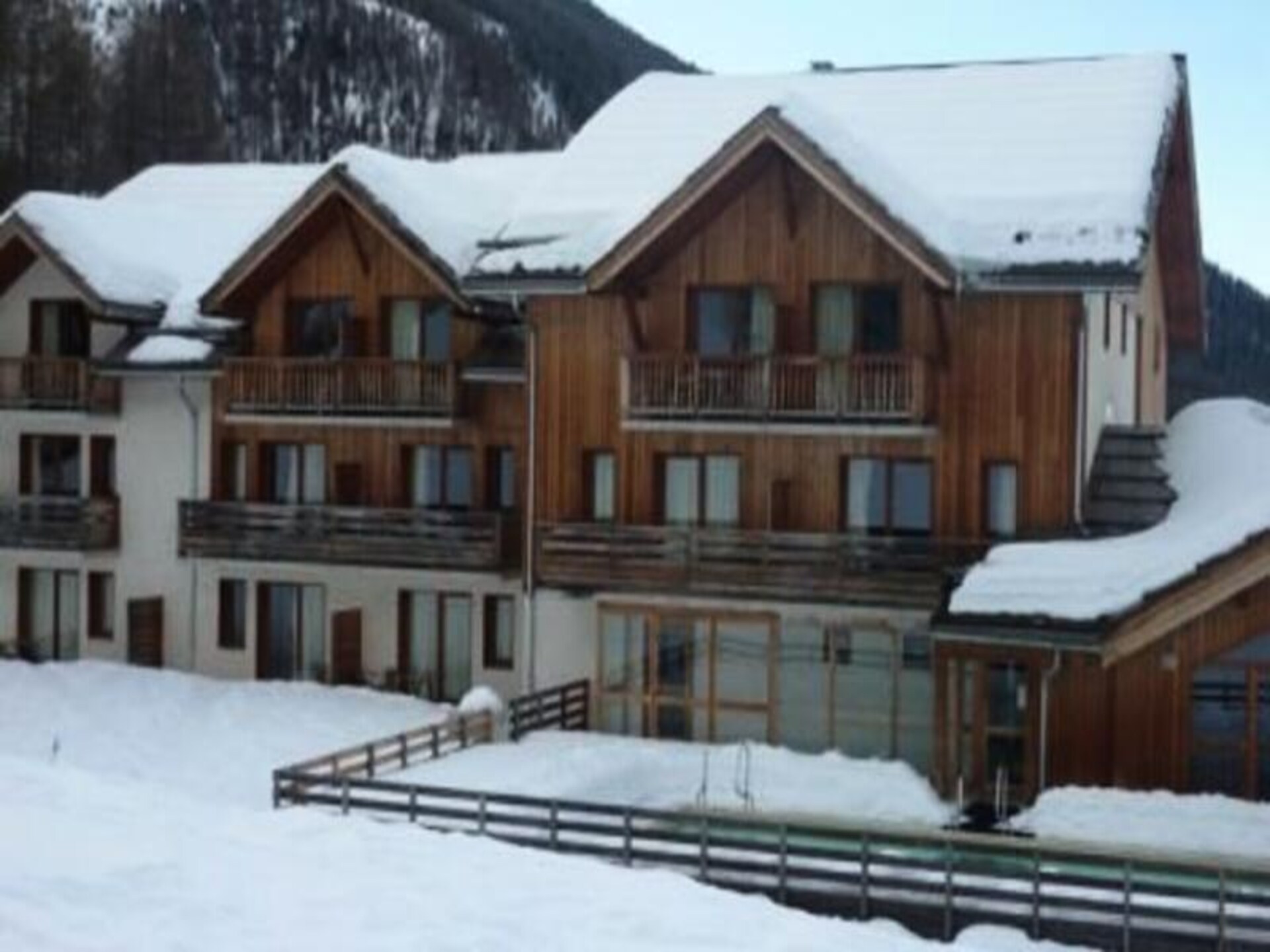 Knus appartement op de piste in Les Orres 1800 met zwembad en sauna - foto 12