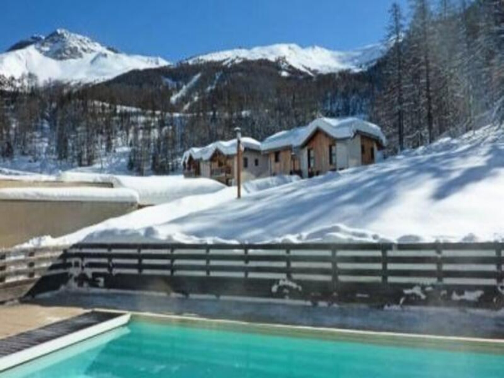 Knus appartement op de piste in Les Orres 1800 met zwembad en sauna - foto 13