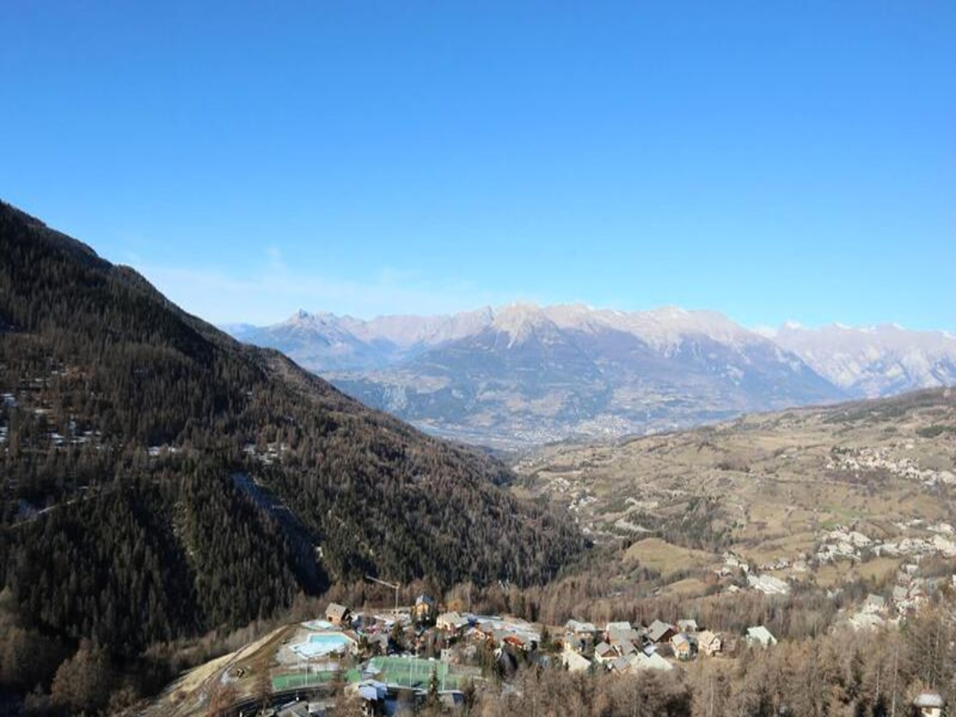 Knusse studio op de piste in Les Orres met panoramisch uitzicht - foto 10