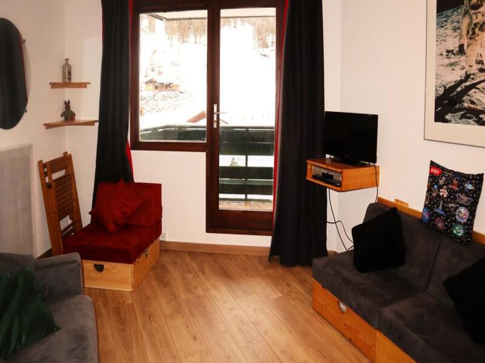 Gezellig studio-appartement op het levendige plein, direct aan de piste - foto 4