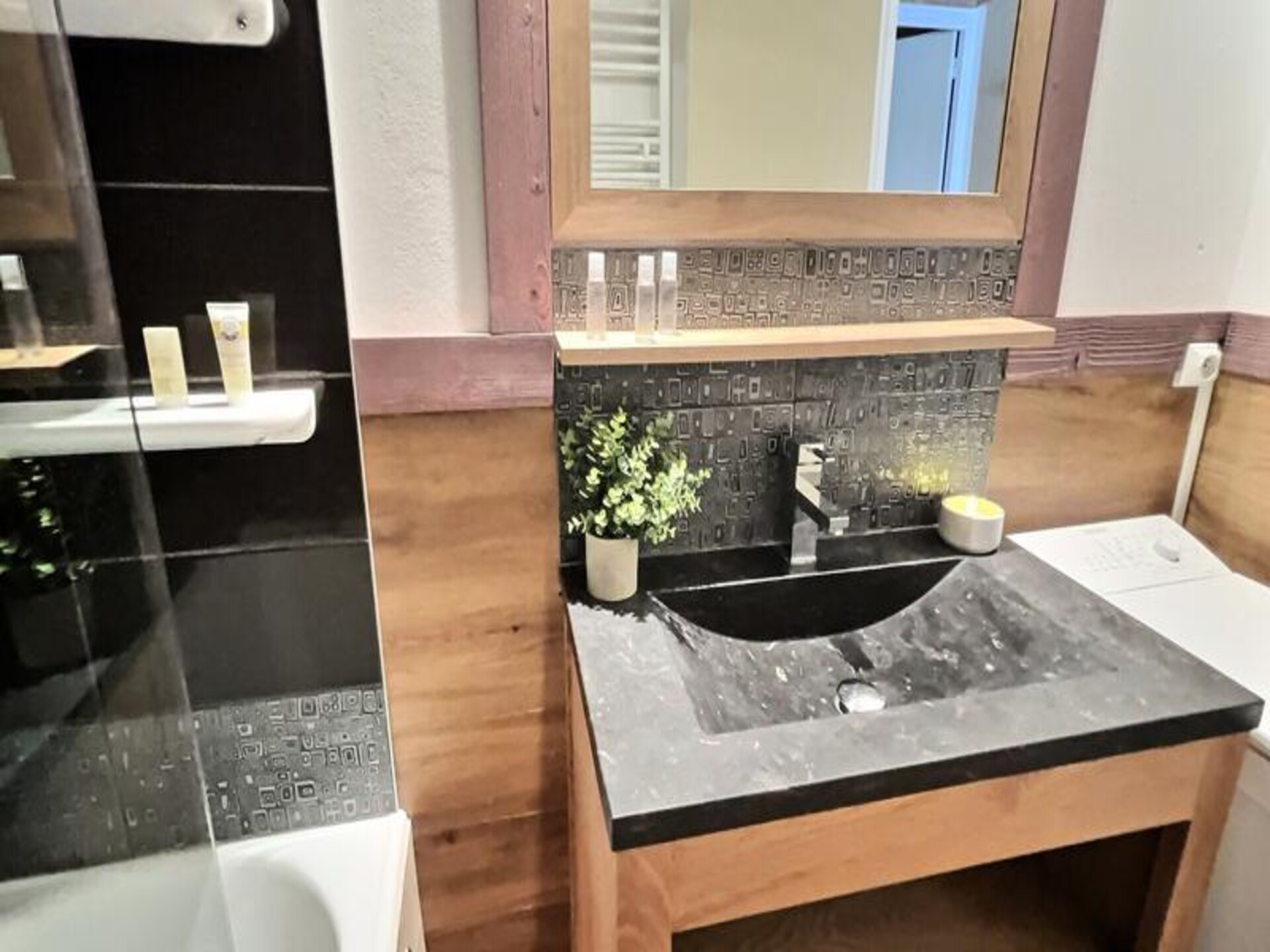 Zonnig 2-kamerappartement op 300m van de piste in Val d'Isère - foto 13
