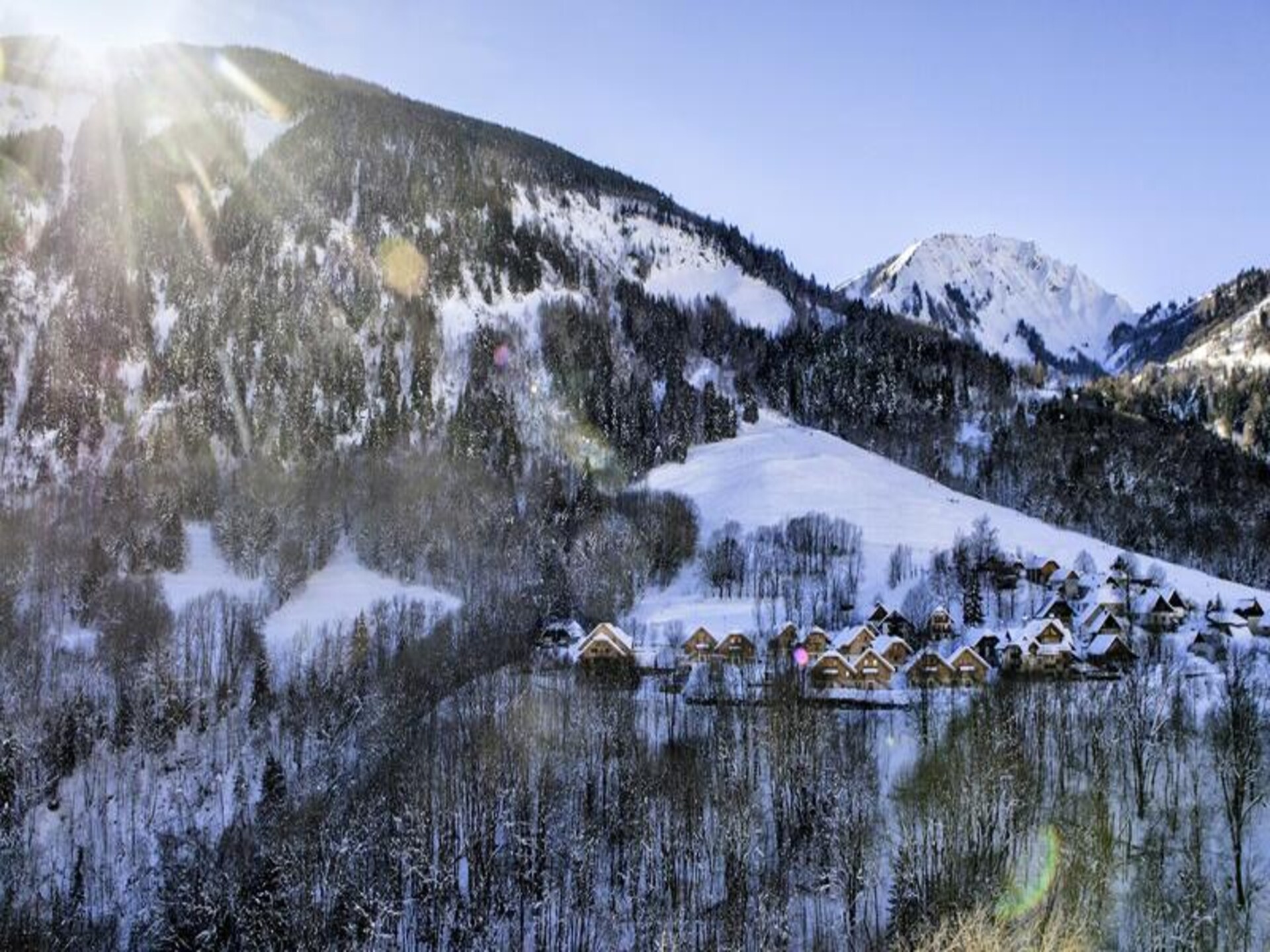 Alpine charme in Saint-Colomban: appartement voor 5 met zwembad - foto 5