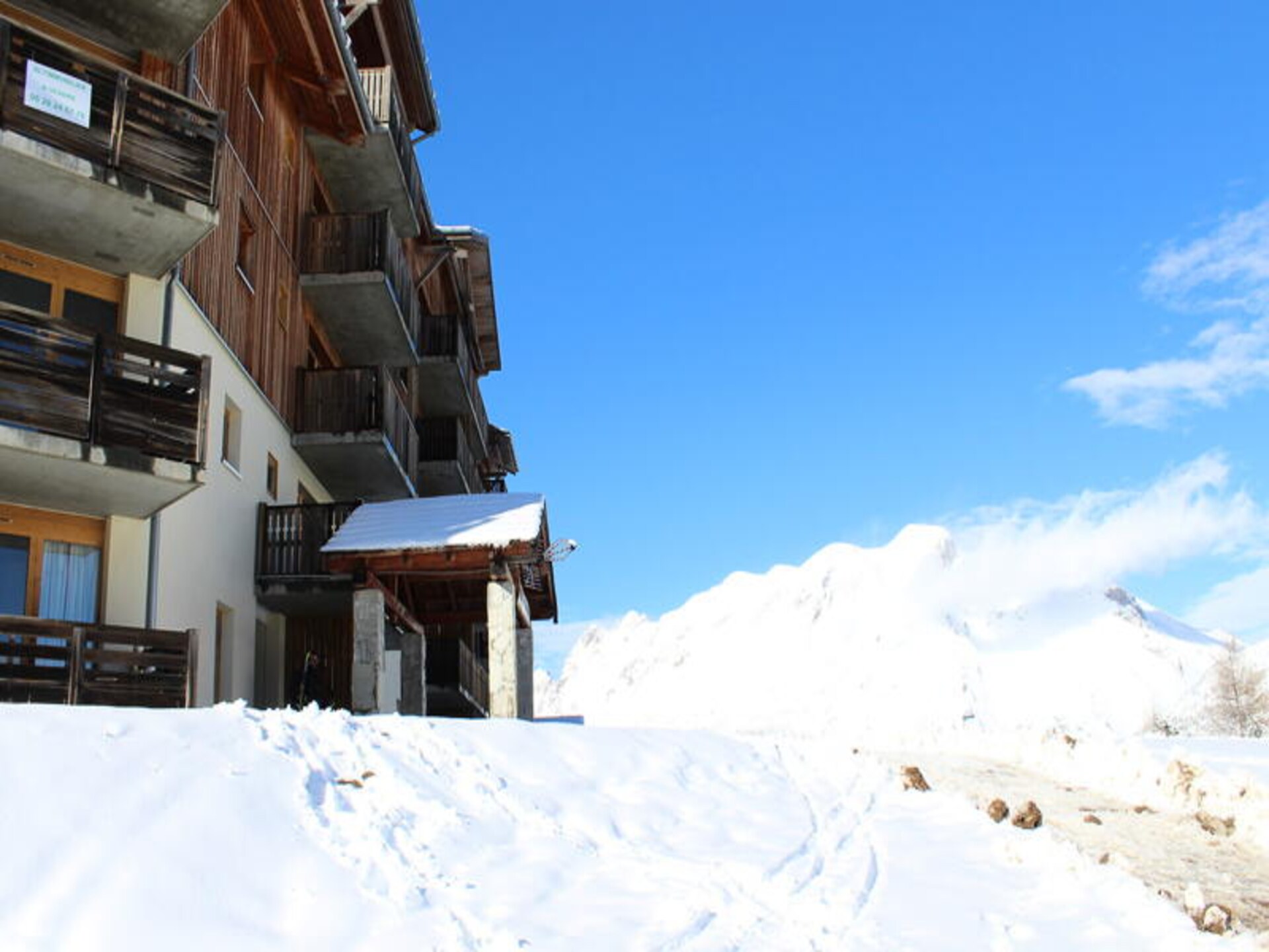 Appartement 6 pers. met balkon en uitzicht op Pic de Bure, vlakbij de piste - foto 5